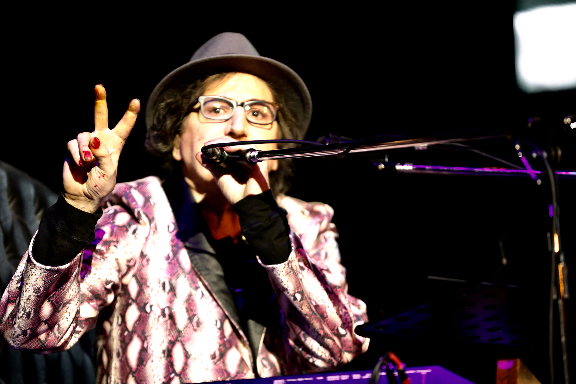 Charly García cantó “La máquina de ser feliz”, uno de sus hits