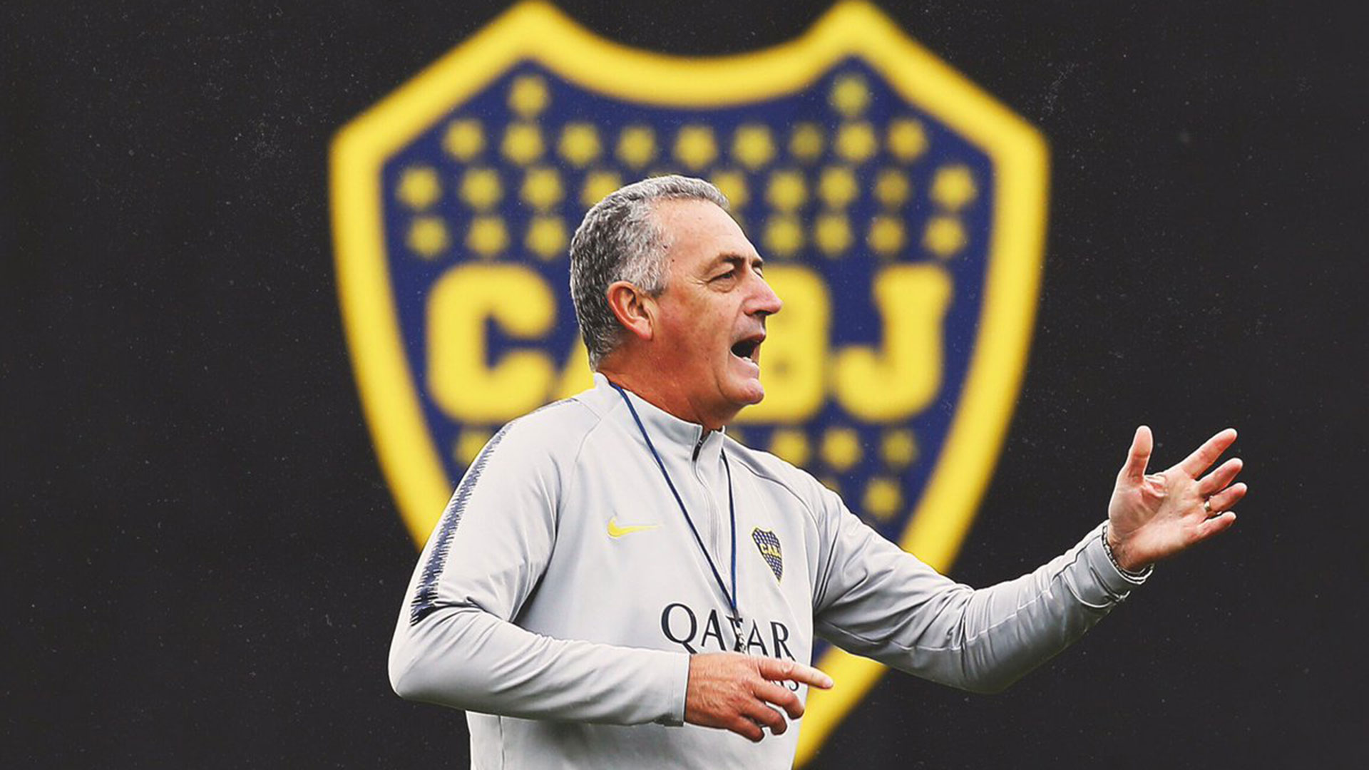 Gustavo Alfaro prepara el equipo ante Vélez por los cuartos de final de la Copa de la Superliga (@BocaJrsOficial)