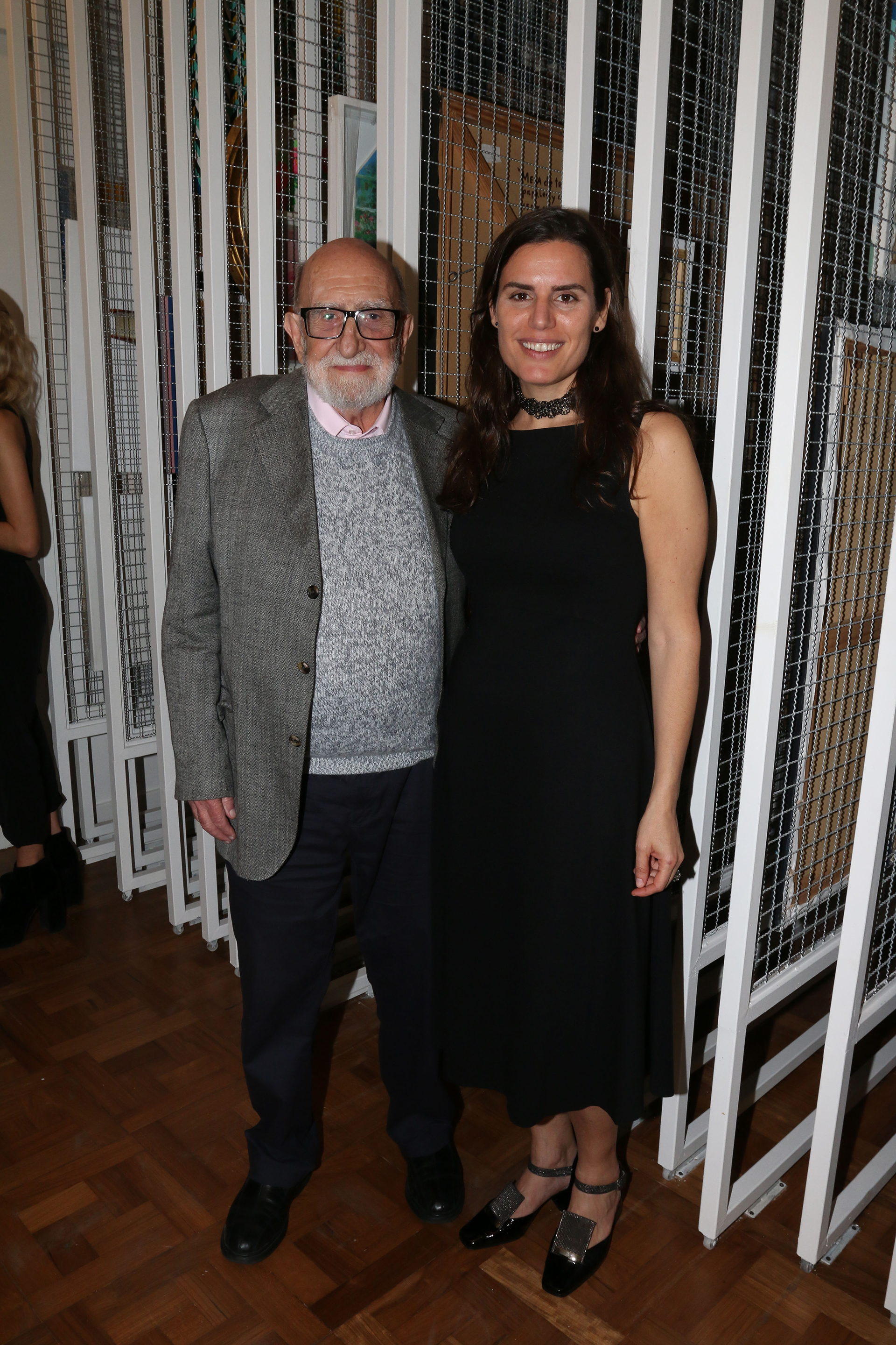 El artista plástico Yuyo Noe junto a Natalia Grobocopatel. Bajo la dirección de ella, la nueva galería se define como una colisión de propuestas; un entramado de talentos donde la existencia de un proyecto rebasa ampliamente los límites de la realidad en dirección a lo posible, a lo que todavía está por llegar
