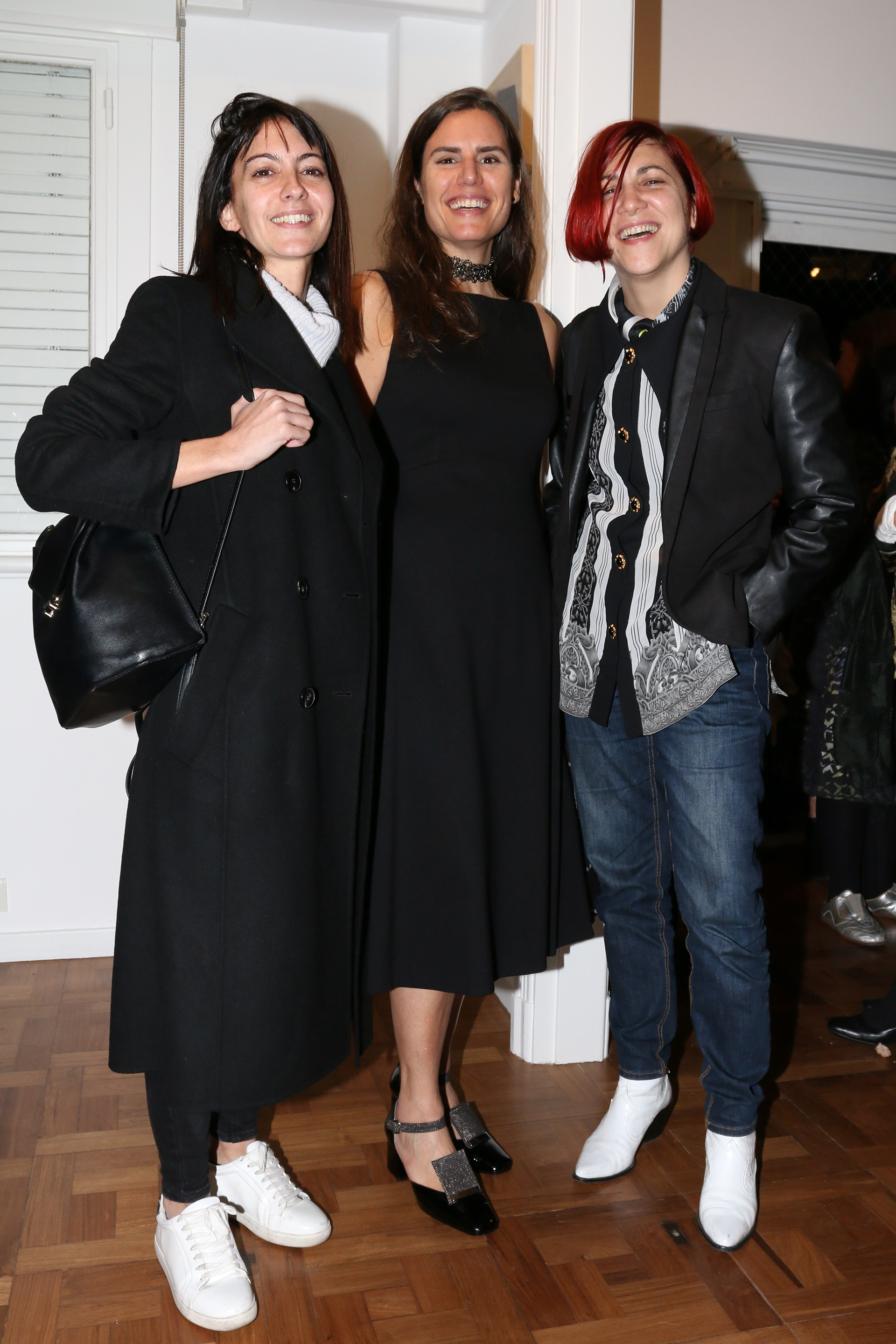 Mercedes Corte y Julia Converti de la comisión de arteBA junto a Natalia Grobocopatel