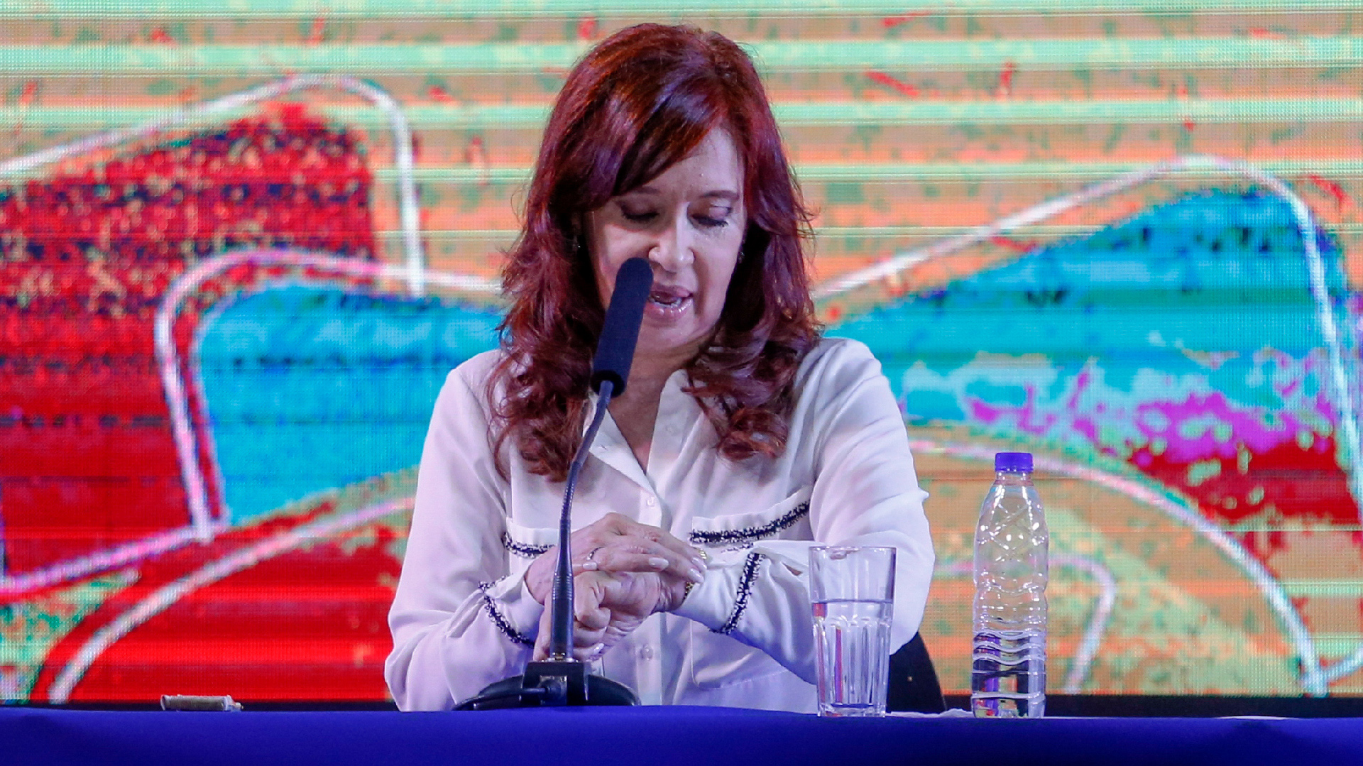 Cristina Fernández durante su presentación en la Feria del Libro