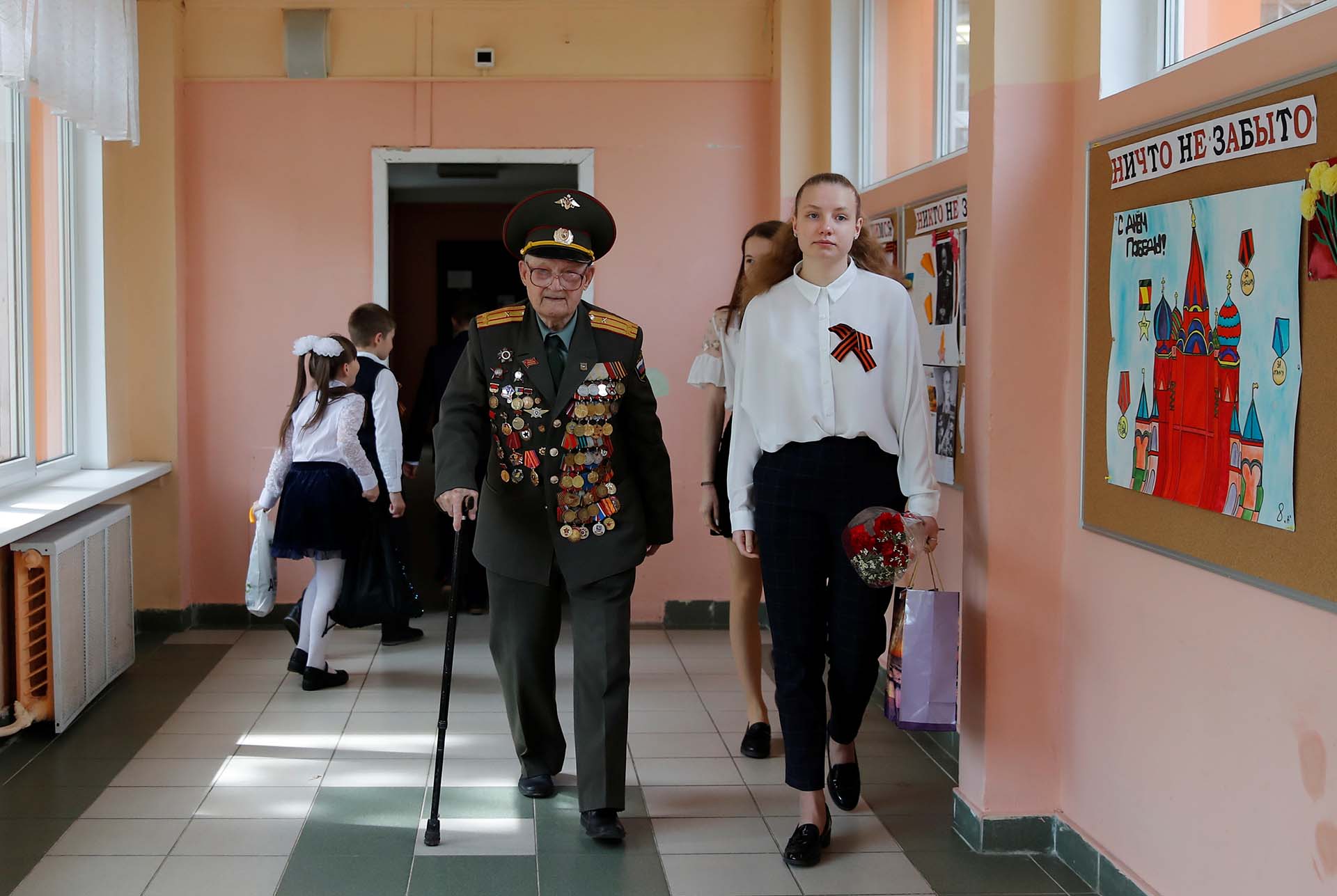 Nikolay Bagayev en una escuela (REUTERS/Maxim Shemetov)