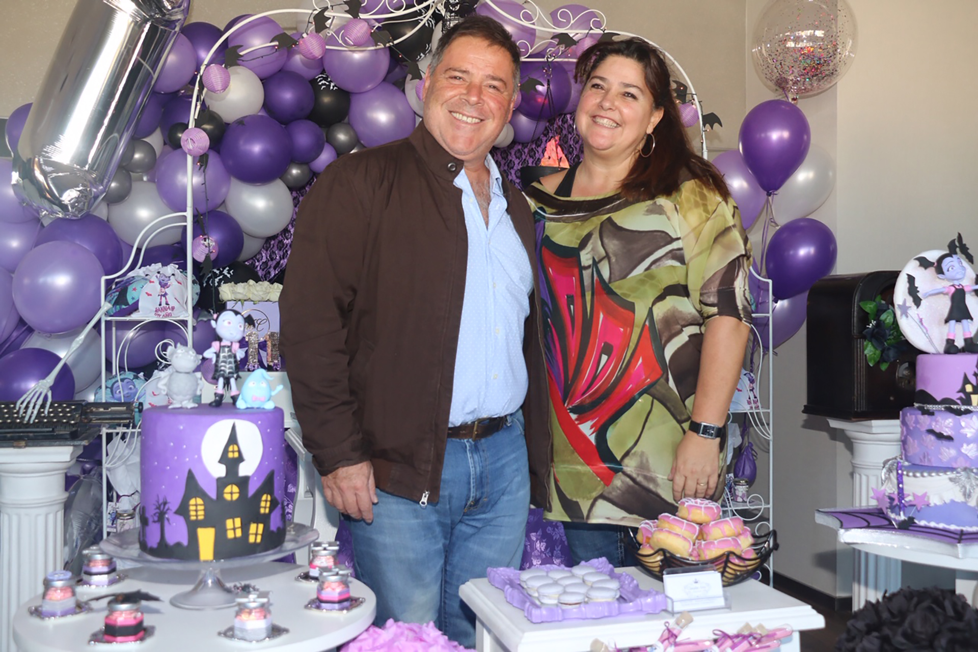Carna y su esposa, Claudia Ares, quien se encargó del evento