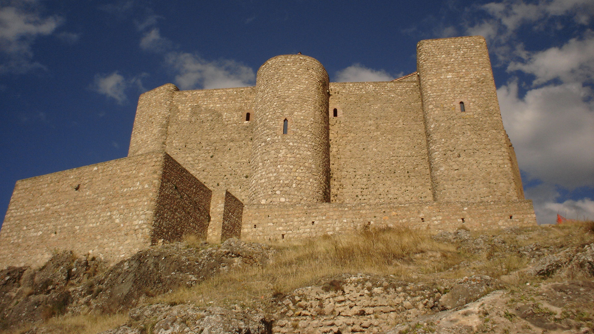 El castillo Segura de la Sierra, lugar del que surge la expresión “a seguro se lo llevaron preso”