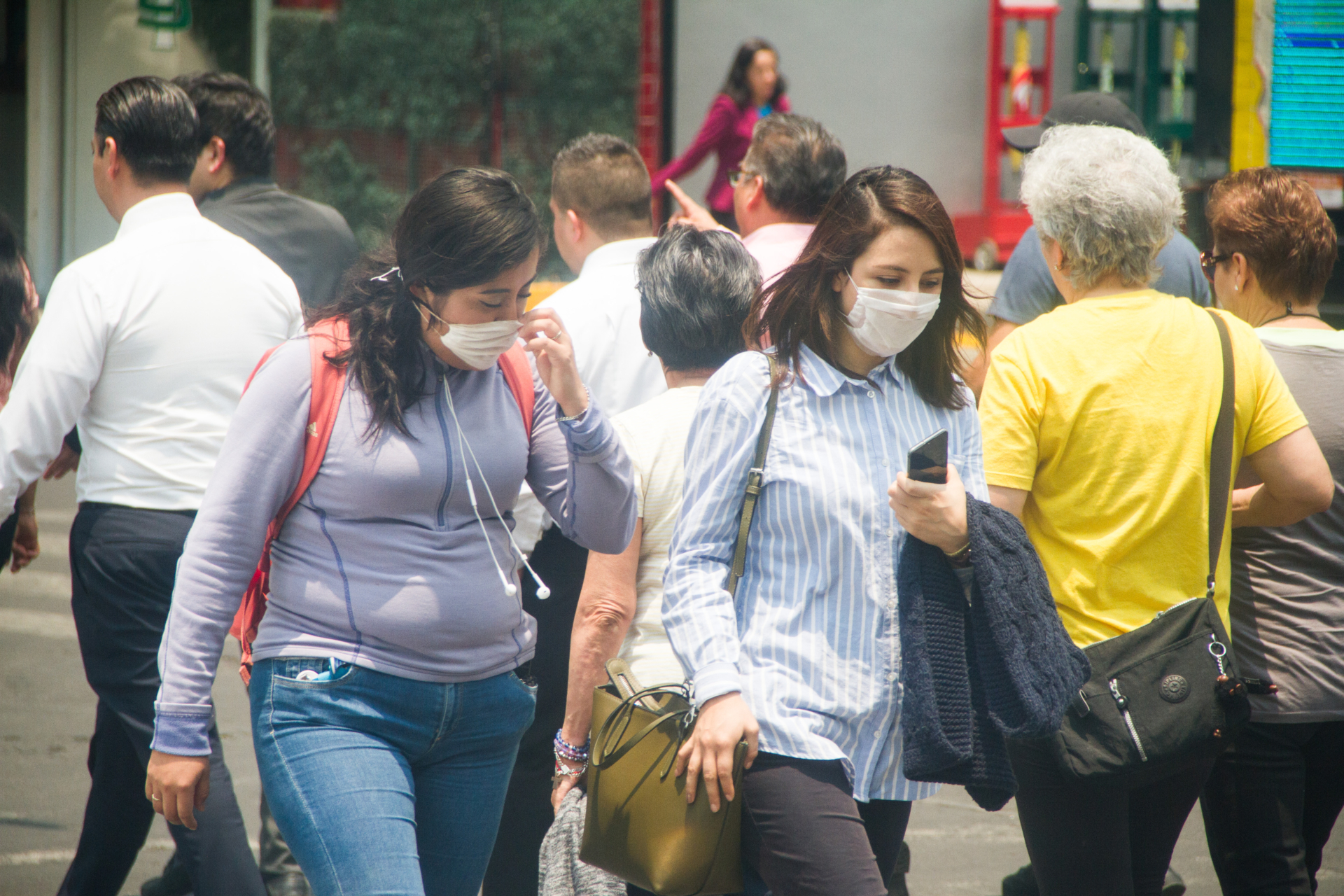 Miles de estudiantes de primaria,secundaria y preparatoria se quedaran sin clases por la contingencia ambiental (Foto: Cuartoscuro)