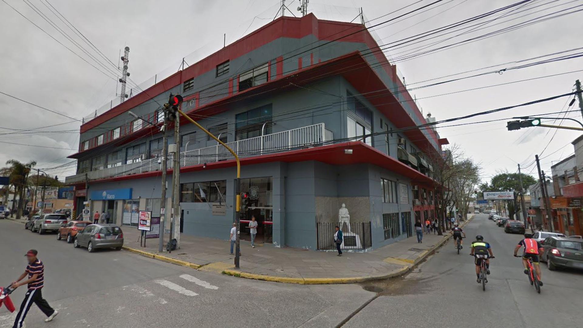 Los vecinos marcharon hacia la sede del Departamento Judicial de San Isidro