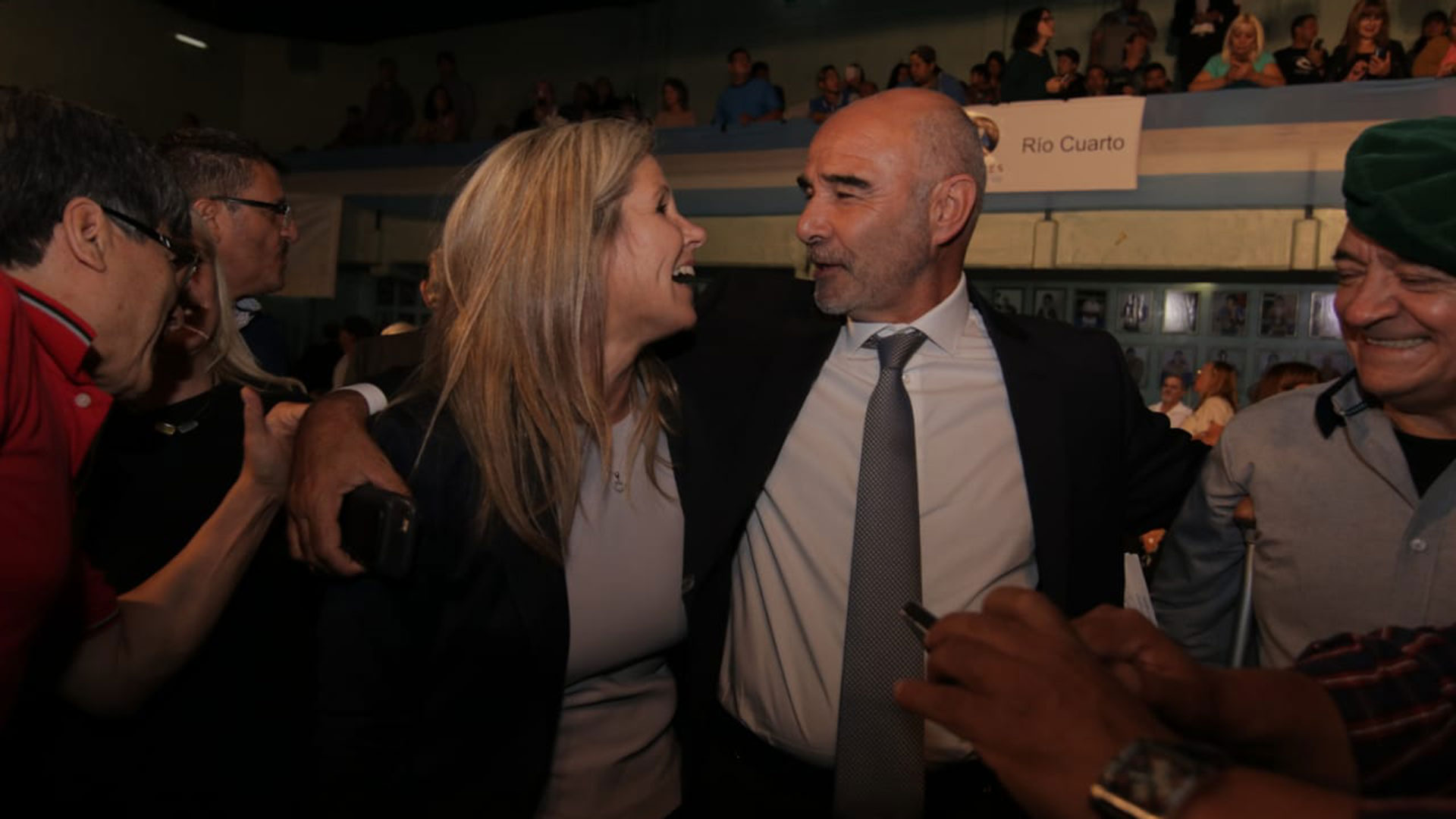 Juan José Gómez Centurión cerró su acuerdo con Cynthia Hotton