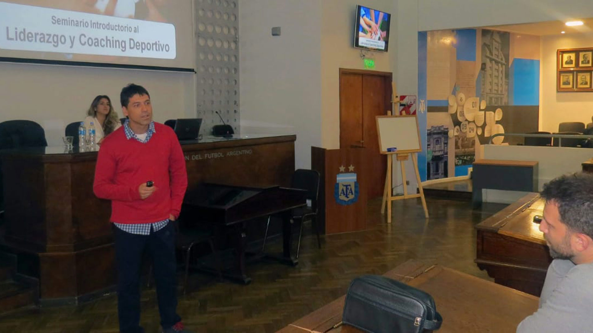 Matias Carnival brindó charlas de coaching ontológico en la AFA