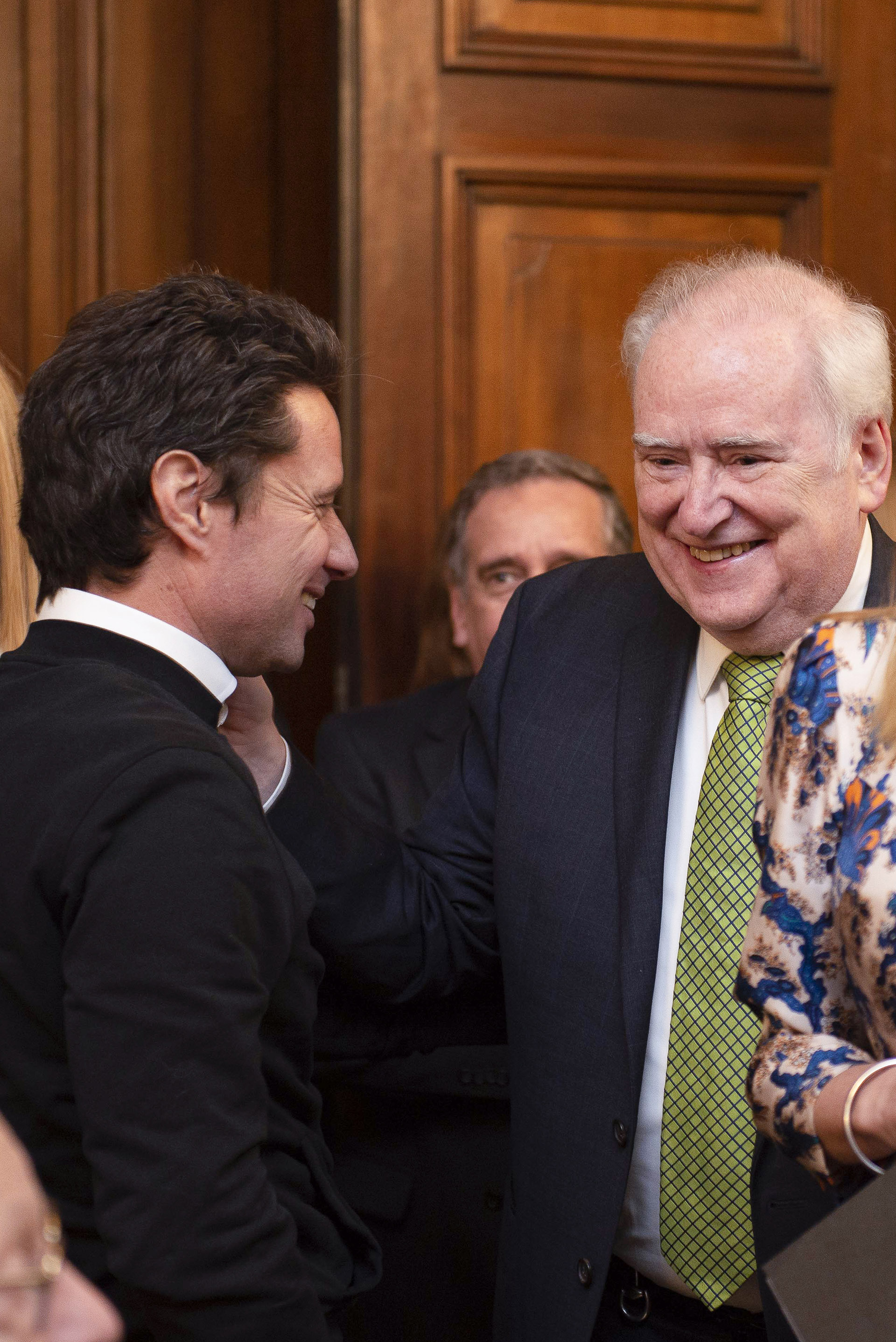 Gabriel Sánchez Zini, director de Cultura y Educación de la provincia de Buenos Aires. “Es una satisfacción enorme este reconocimiento. Una manera de sentir que valió la pena el trabajo de tantos años. Esto, ahora me da impulso para continuar e insistir que la educación y el esfuerzo tienen sentido”, subrayó Jaim Etcheverry