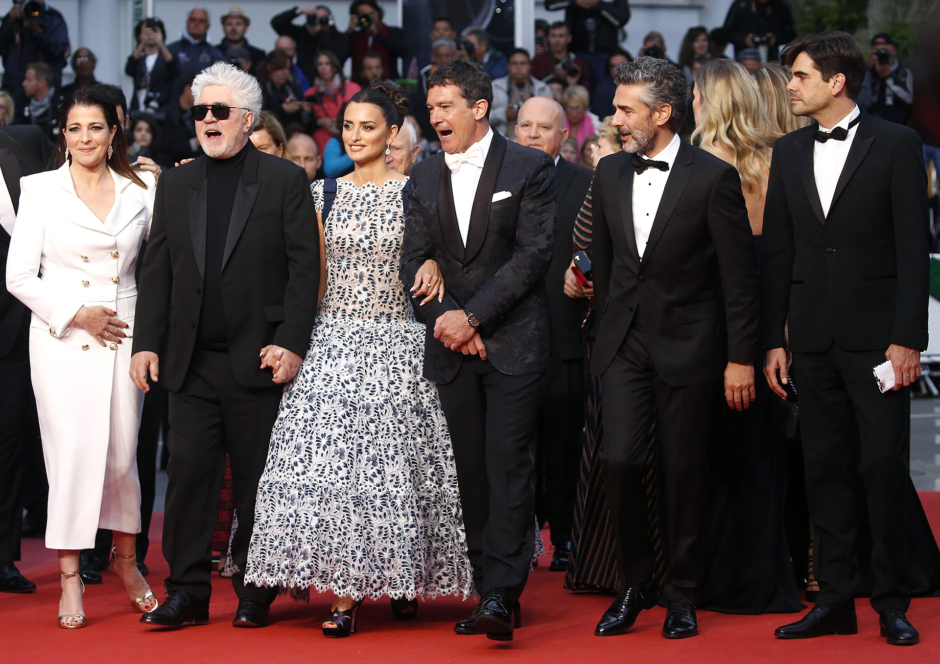 Nora Navas, Pedro Almodóvar, Penélope Cruz, Antonio Banderas y Leonardo Sbaraglia en Cannes