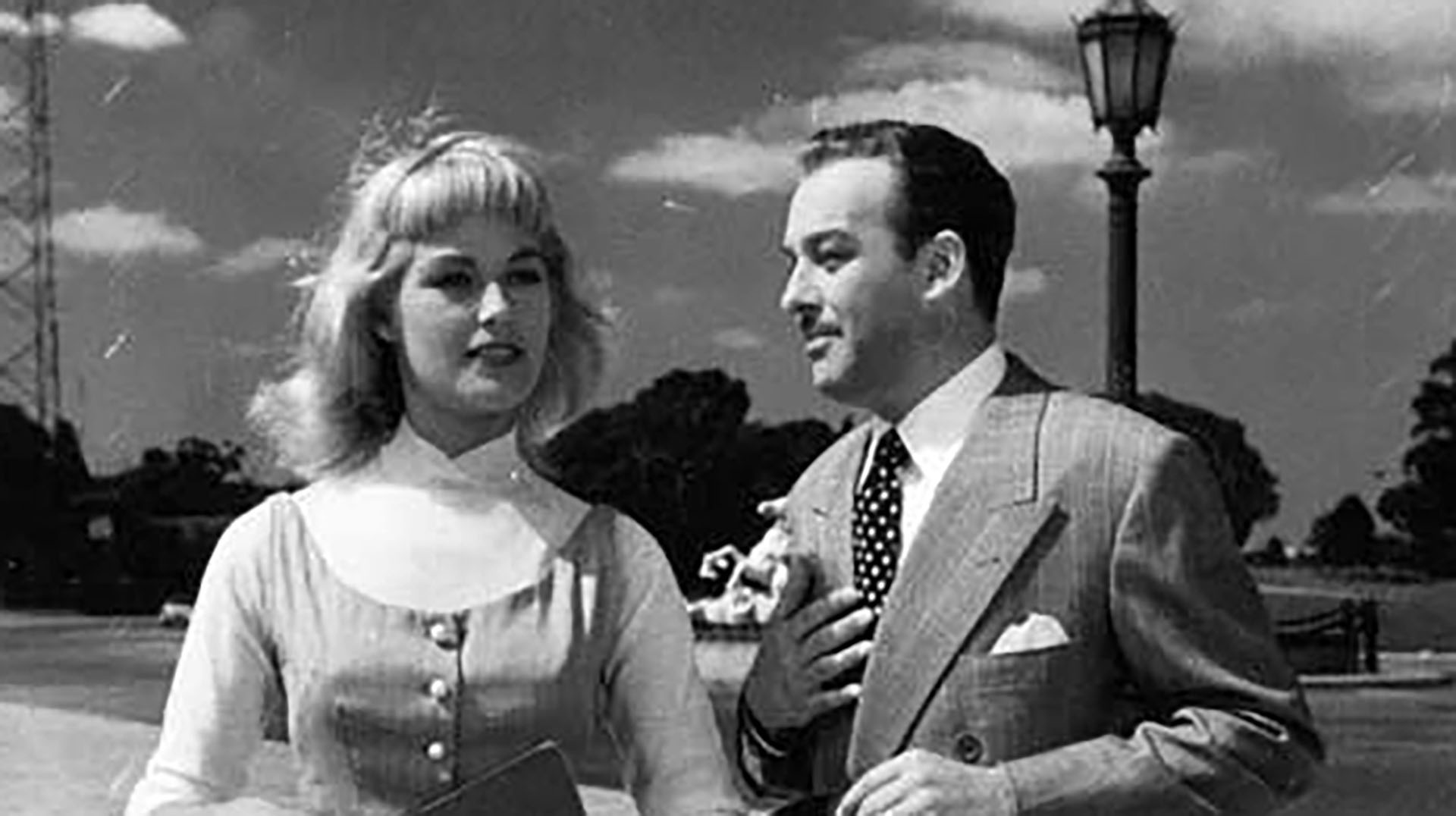 Analía Gadé y Roberto Escalada en una escena de “Ayer fue primavera”
