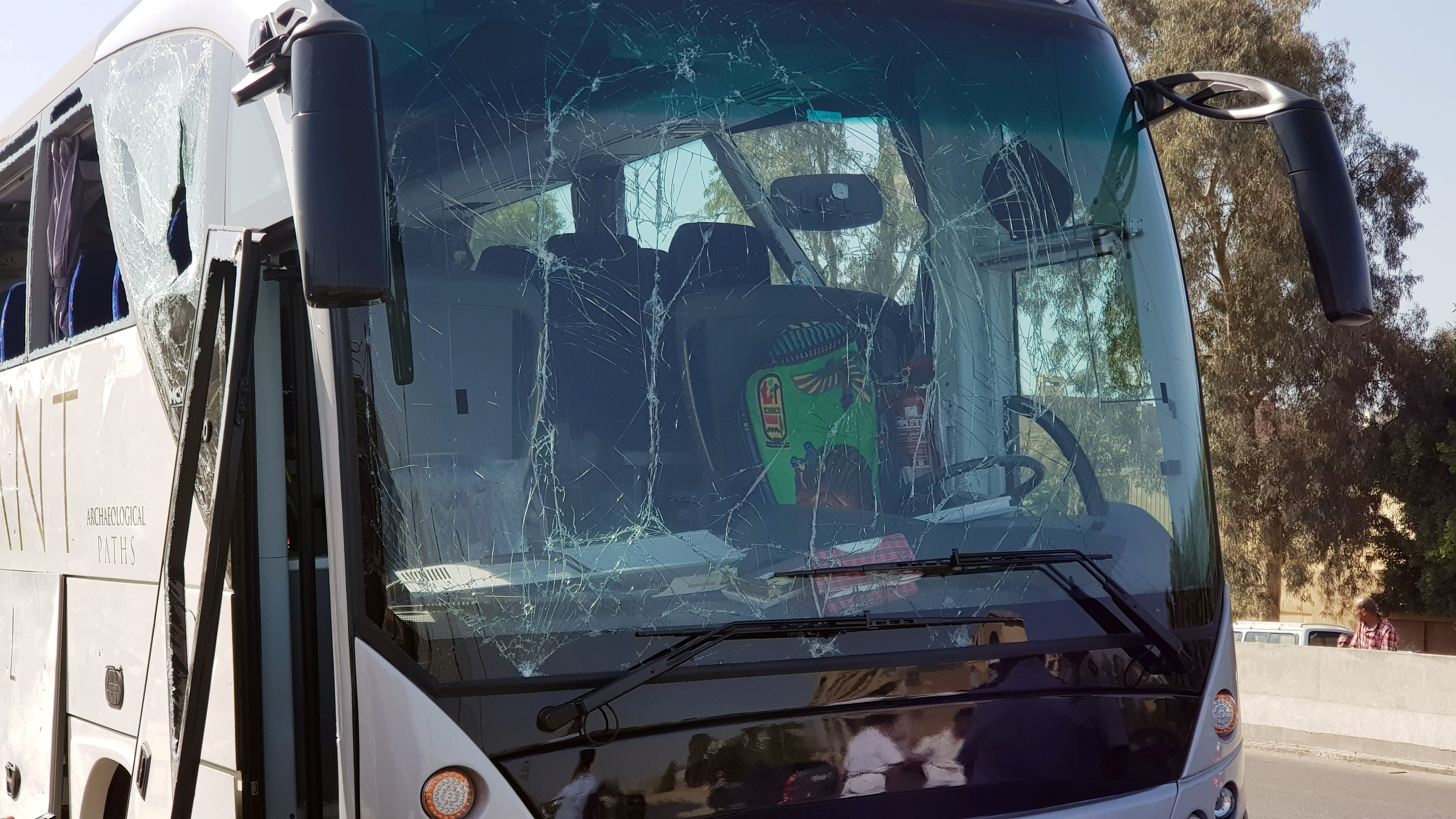 Así quedó el frente del autobús (Reuters)