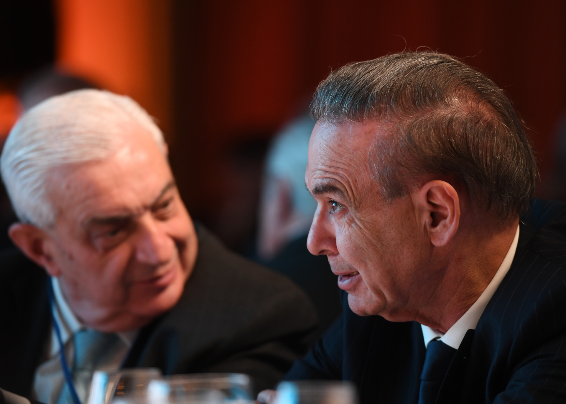 Adelmo Gabbi, titular de la Bolsa de Comercio, y el senador Pichetto