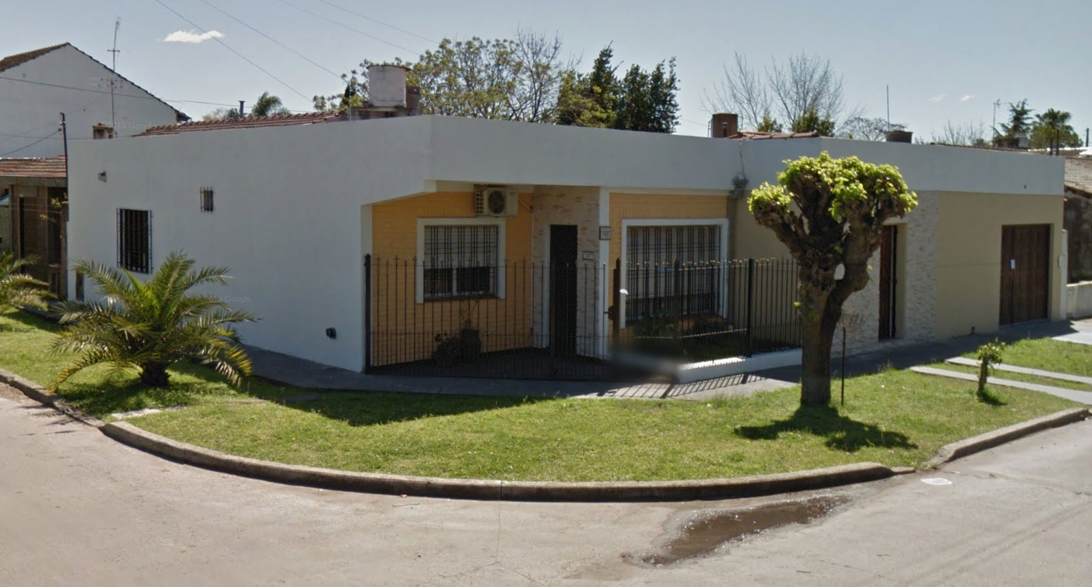 El consultorio situado en la esquina de Honorio Pueyrredón y Gabriela Mistral de Ituzaingó