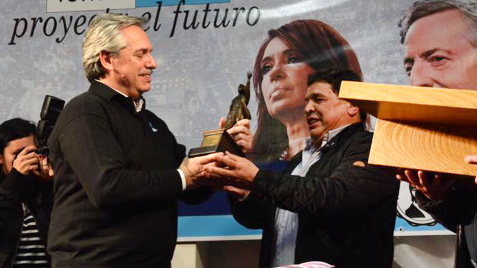 Alberto Fernández junto al procesado Rudy Ulloa (foto: Propongamos un sueño)