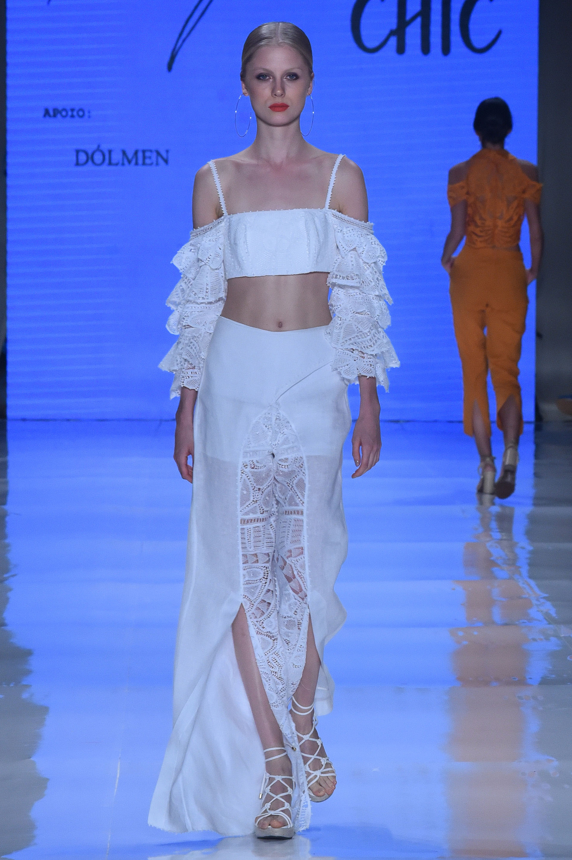 Verano en blanco (Almerinda María).