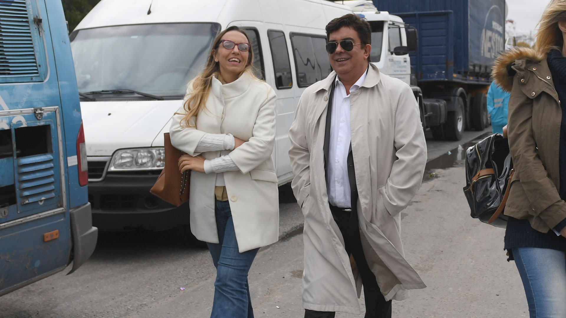 Fernando Espinoza junto a su vocera, Jimena Pérez Estevez