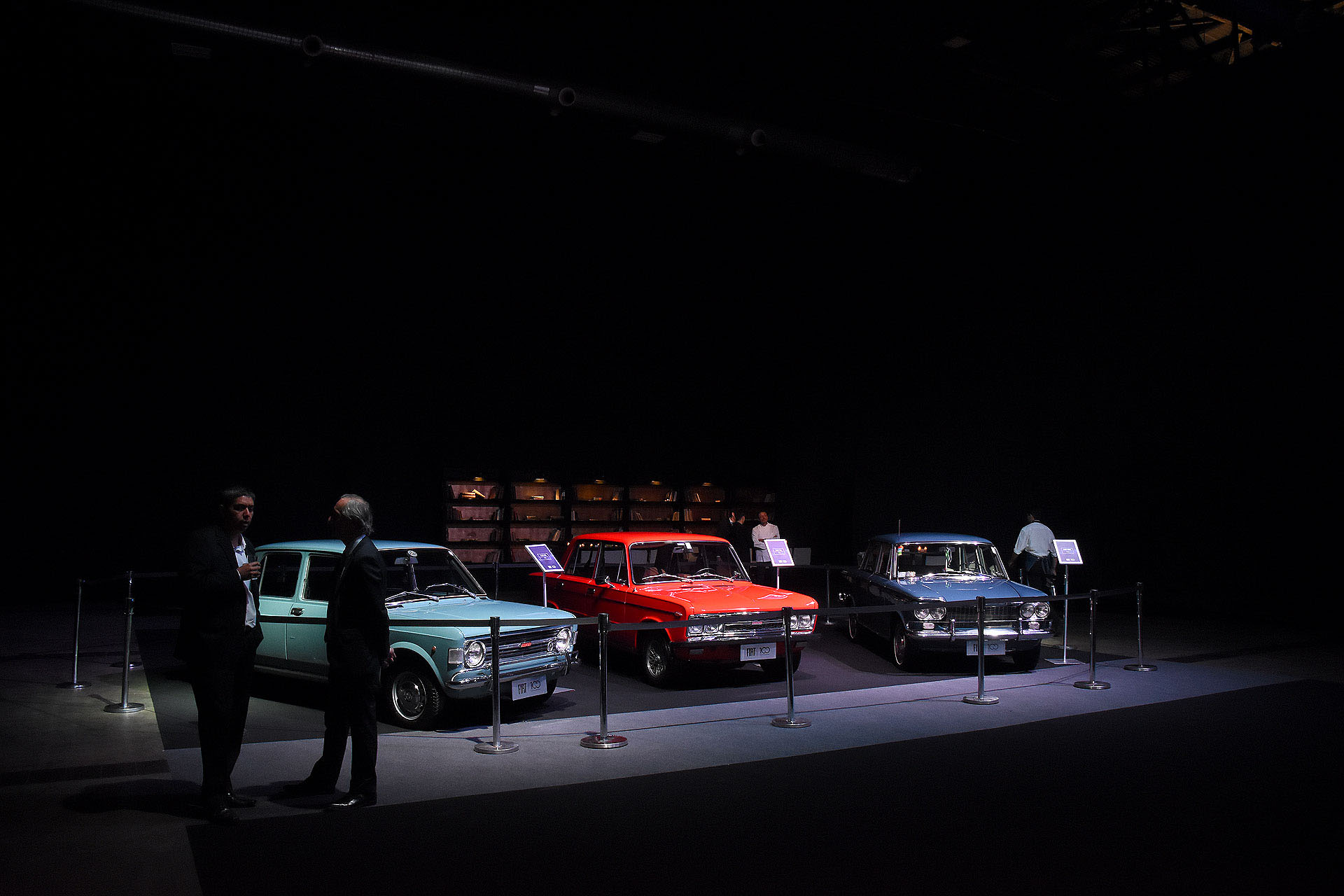 Más de 400 invitados participaron de un cóctel previo, rodeados de autos históricos y actuales de la marca, y un concept, el Fïat Fastback, que resaltaron la evolución de la industria en el país. Entre los modelos exhibidos se destacaban el Fiat Victoria de 1903; los fabricados en 1938, como el Fiat 1500 Berlina, los que circulan por las calles en nuestros días, y el Fiat Fastback, un adelanto del futuro SUV de la marca