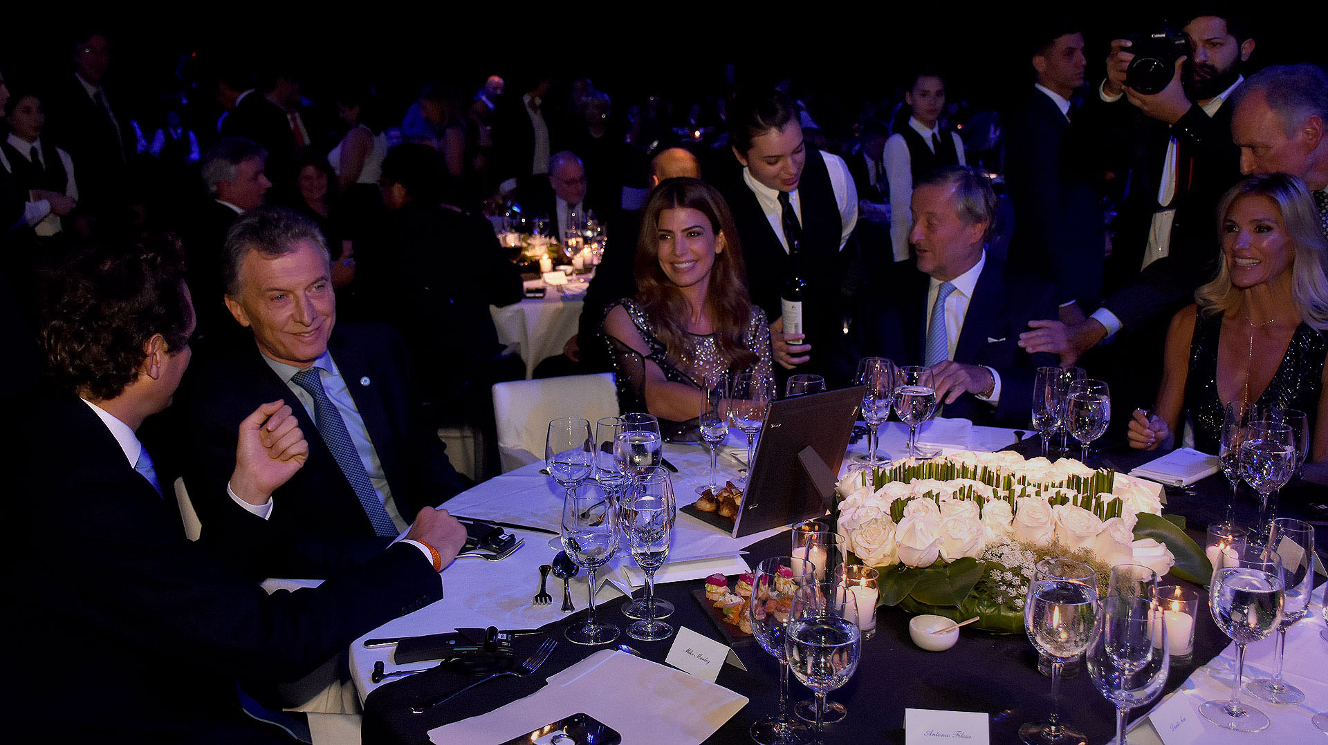 Mauricio Macri, Juliana Awada, Cristiano Rattazzi y Gabriela Castellani en la mesa principal