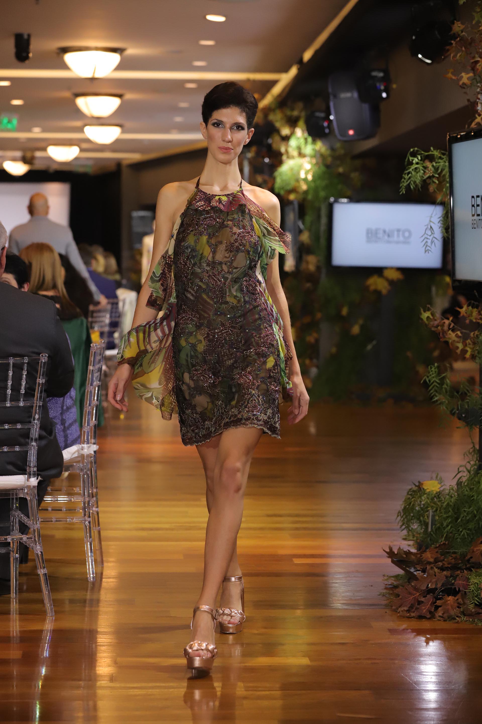 El desfile combinó a la perfección una tarde solidaria con lo mejor de la moda y un exquisito té