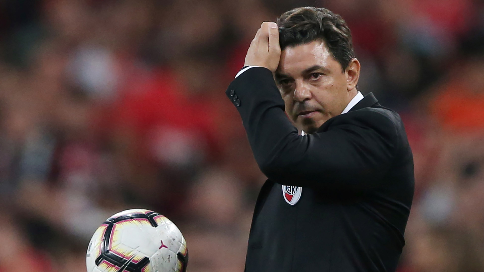 Gallardo ya tiene en mente la formación que actuará contra Racing (Foto: REUTERS)