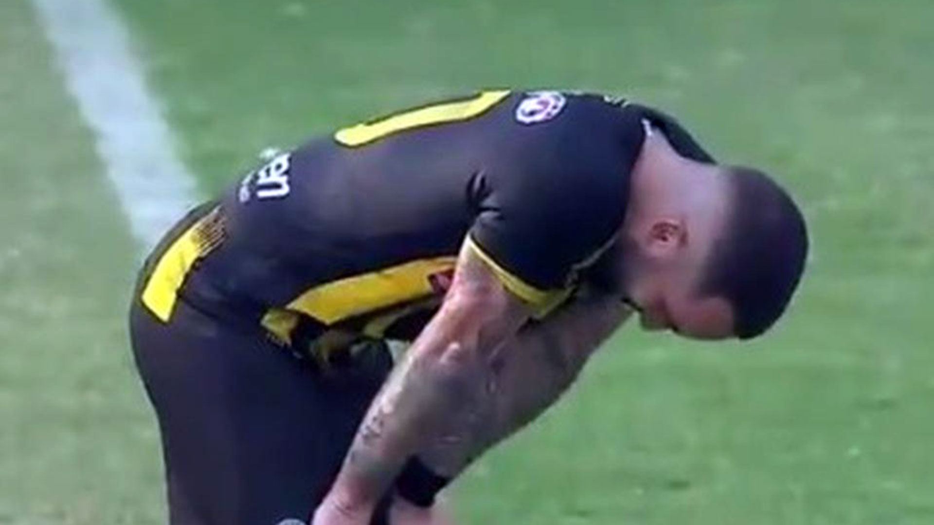 La tristeza de Giancarlo Maldonado al marcarle un gol al equipo que dirige su padre