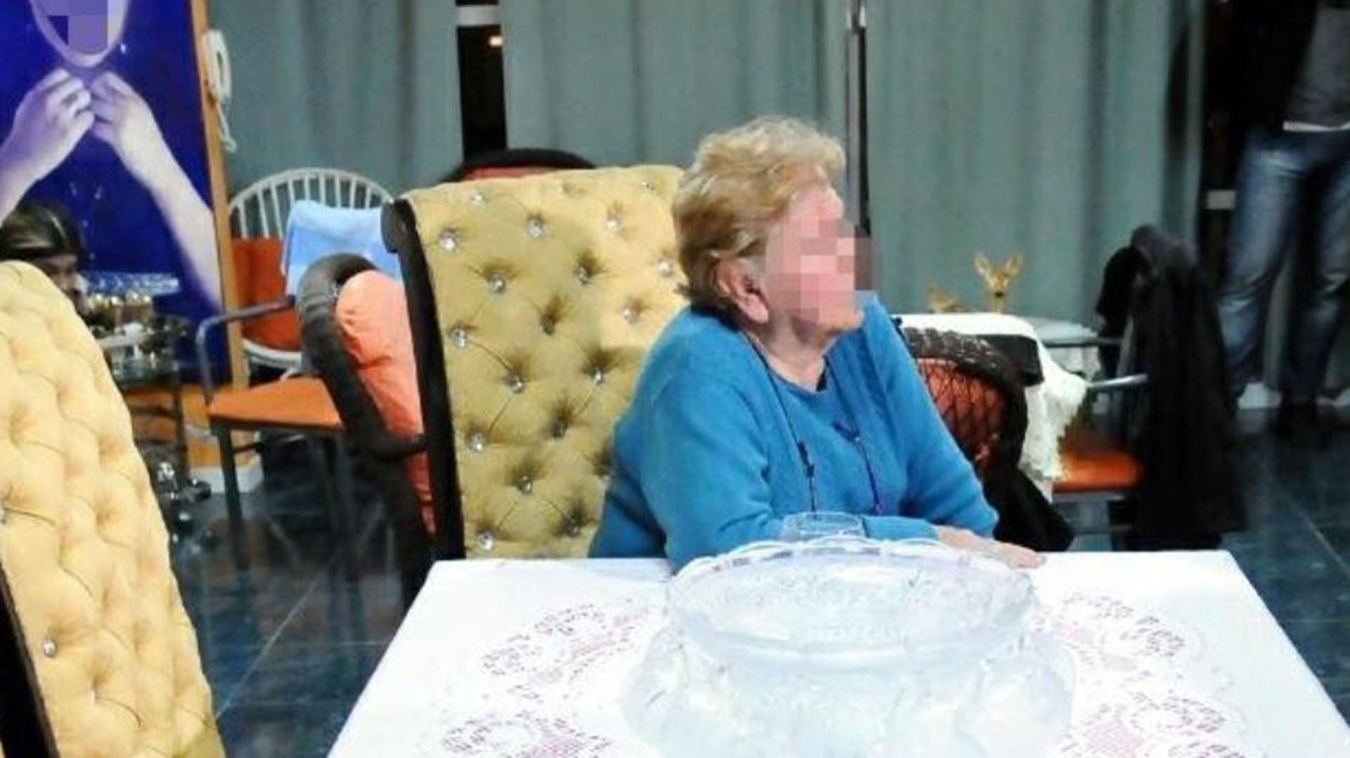 La “tía Eva”, jefa del culto.