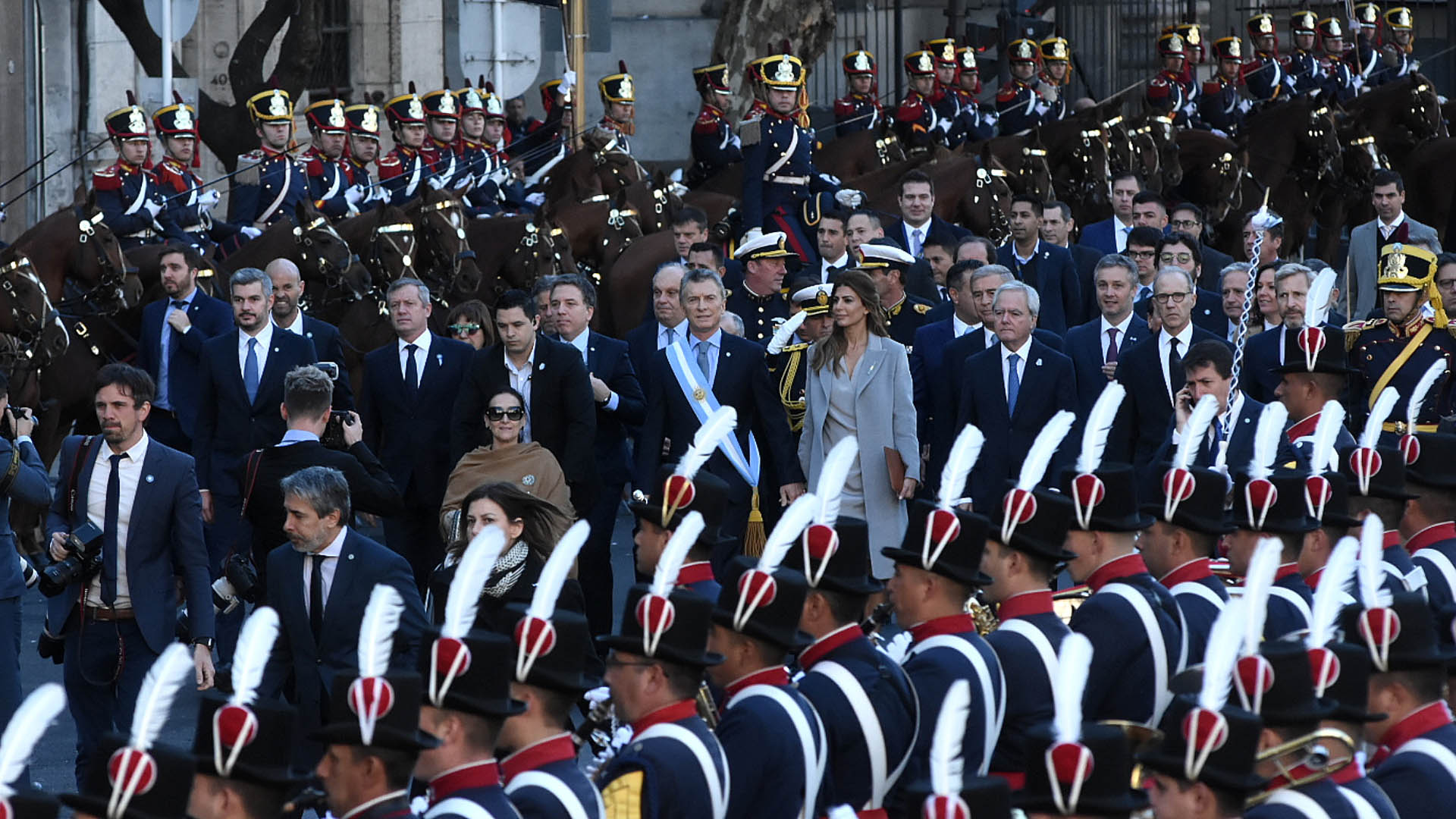 Así fue la entrada del Presidente y la Vicepresidenta a la Catedral Metropolitana