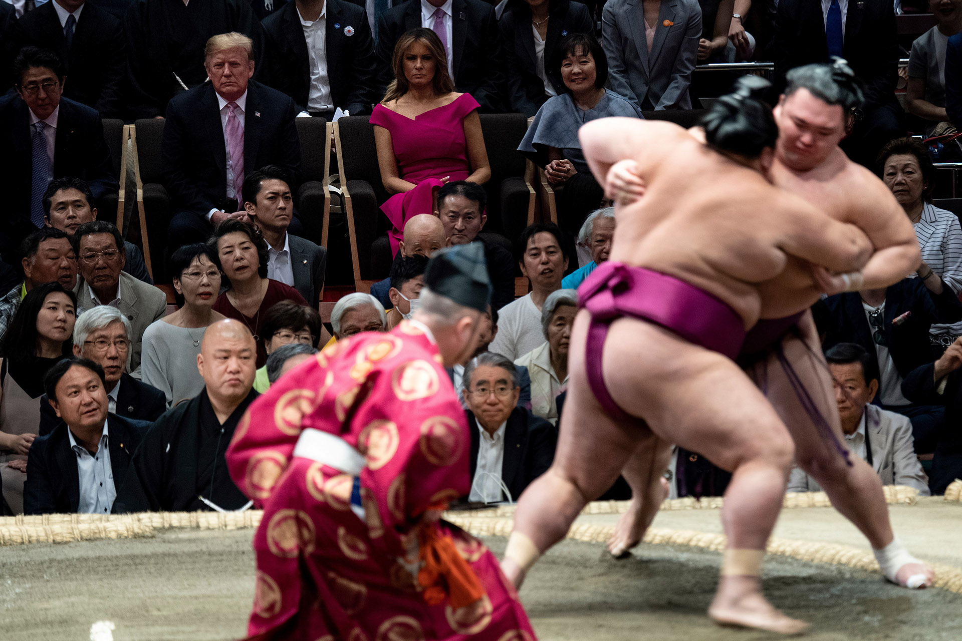Se desplegó un importante dispositivo de seguridad en este templo del sumo, con estrictos controles a los espectadores