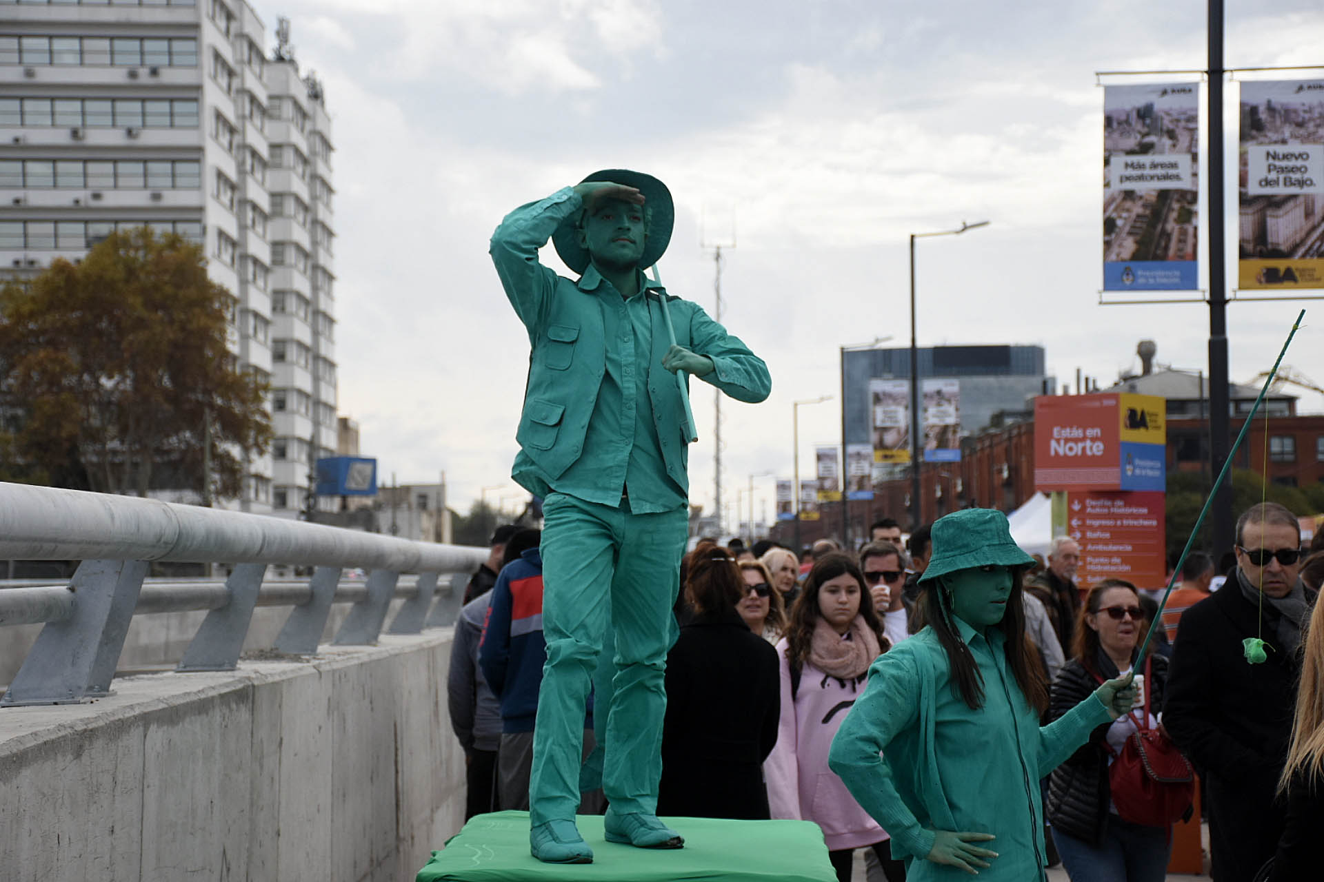 Artistas urbanos regalaron su talento en la calle