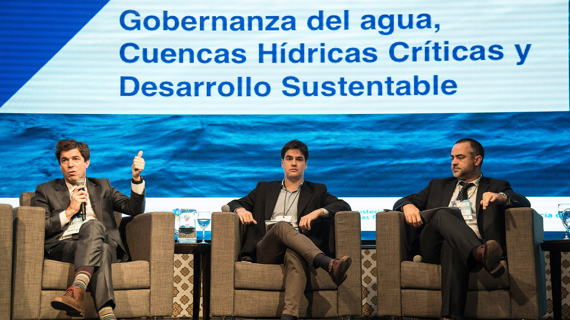 Pablo Bereciartua, secretario de Infraestructura y Política Hídrica; Javier García Espil, director de Gestión Ambiental del Agua y Ecosistemas Acuáticos; y Lucas Figueras, presidente de ACUMAR (ACUMAR)