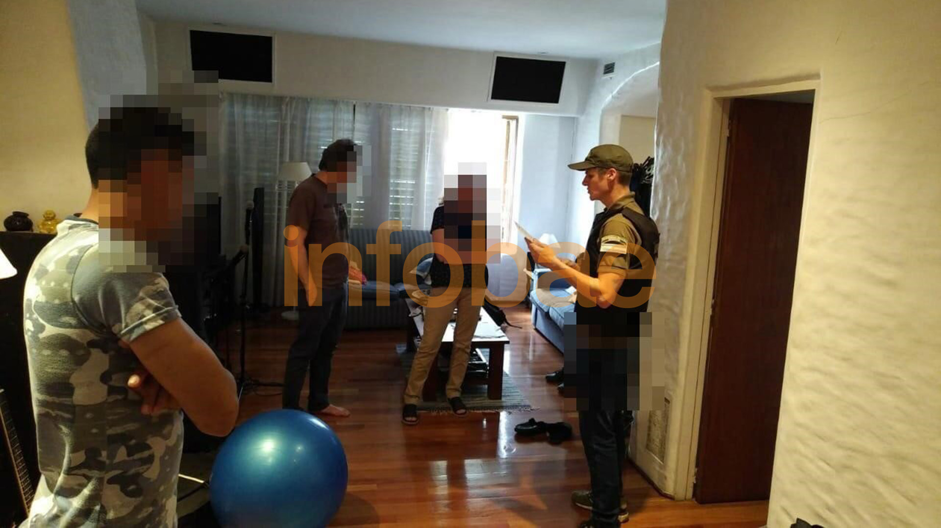 Imagen del procedimiento de Gendarmería en la casa de Russo.