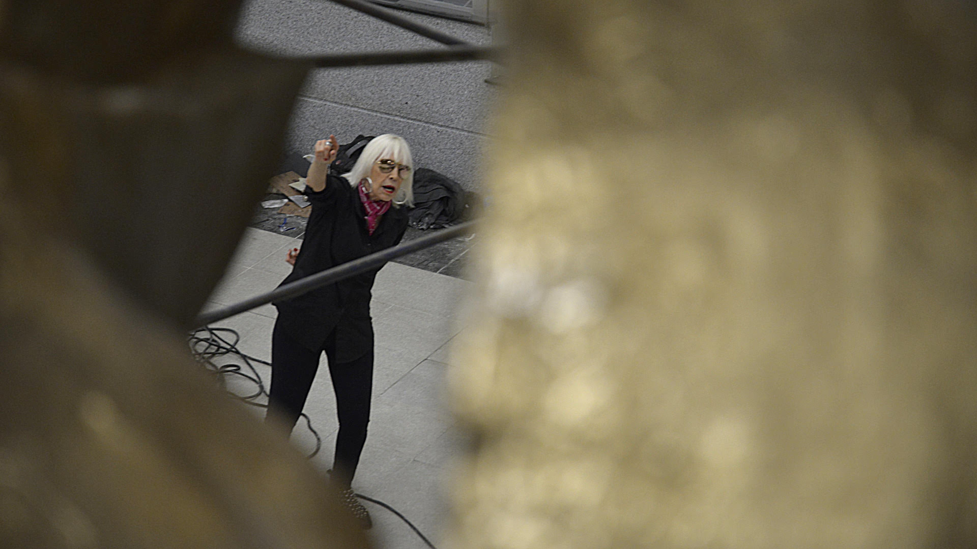 Marta Minujin en la puesta a punto de su última obra (Gustavo Gavotti)