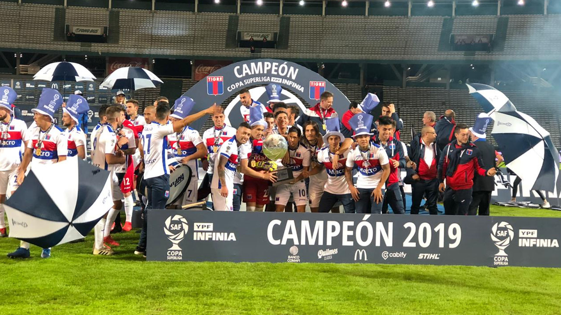 Tigre se consagró campeón de la Copa de la Superliga tras vencer a Boca en la final (Mario Sar)
