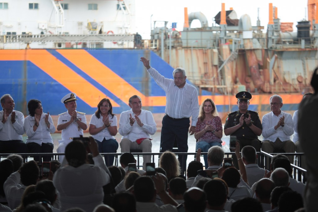 López Obrador, durante la inauguración de las obras para construir la refinería de Dos Bocas (Foto: Edgar Jasso/ Cuartoscuro)