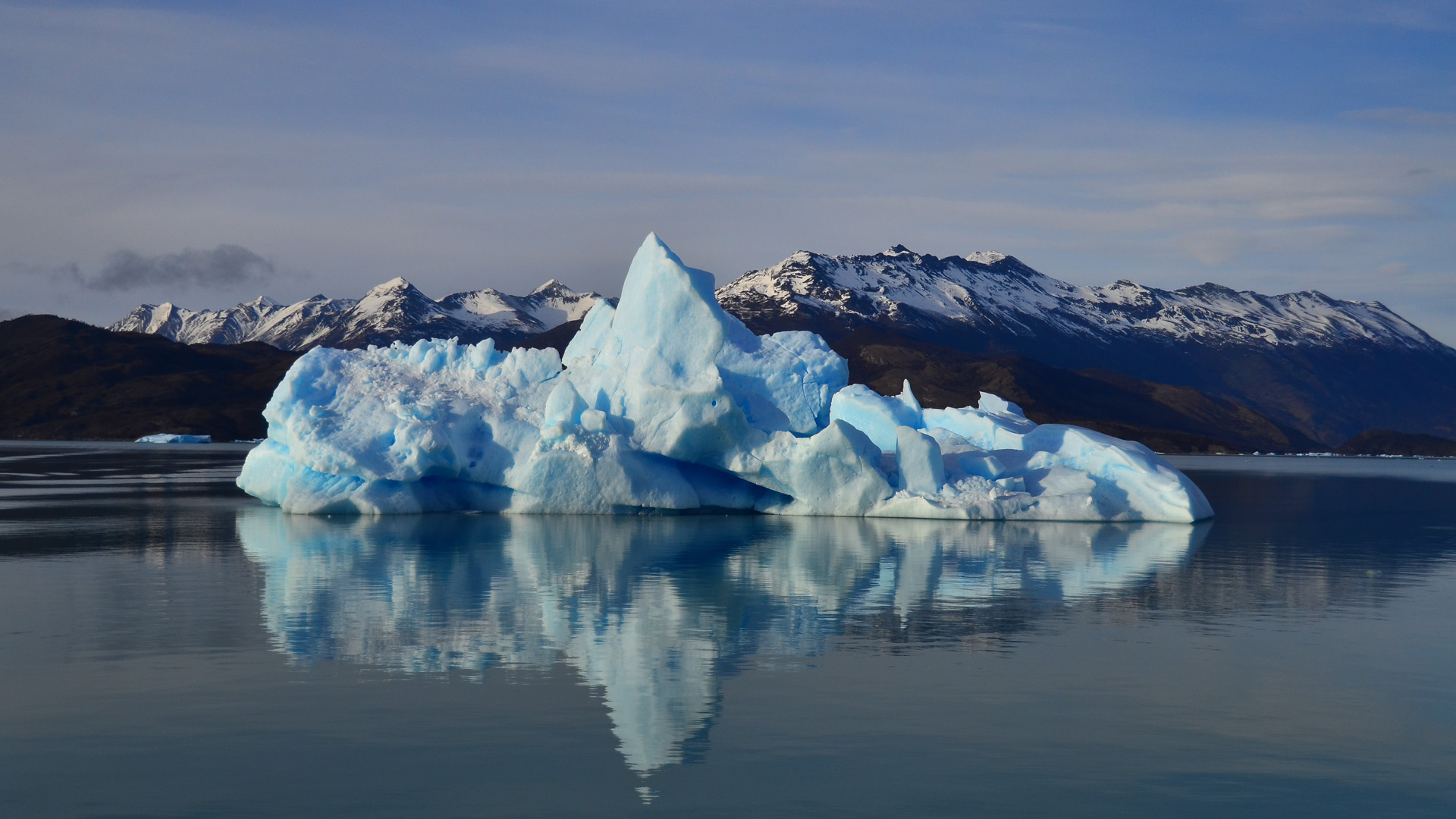 Desde Tierra del Fuego a Jujuy los hielos cubren 5.600 kilómetros cuadrados. (Foto del Parque Nacional Los Glaciares)