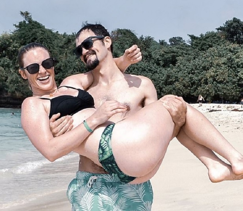 Kaylyn Knull y Tom Schwander tuvieron que cancelar sus vacaciones y regresar a EEUU antes de tiempo, tras sufrir una grave intoxicación (Foto: Facebook)