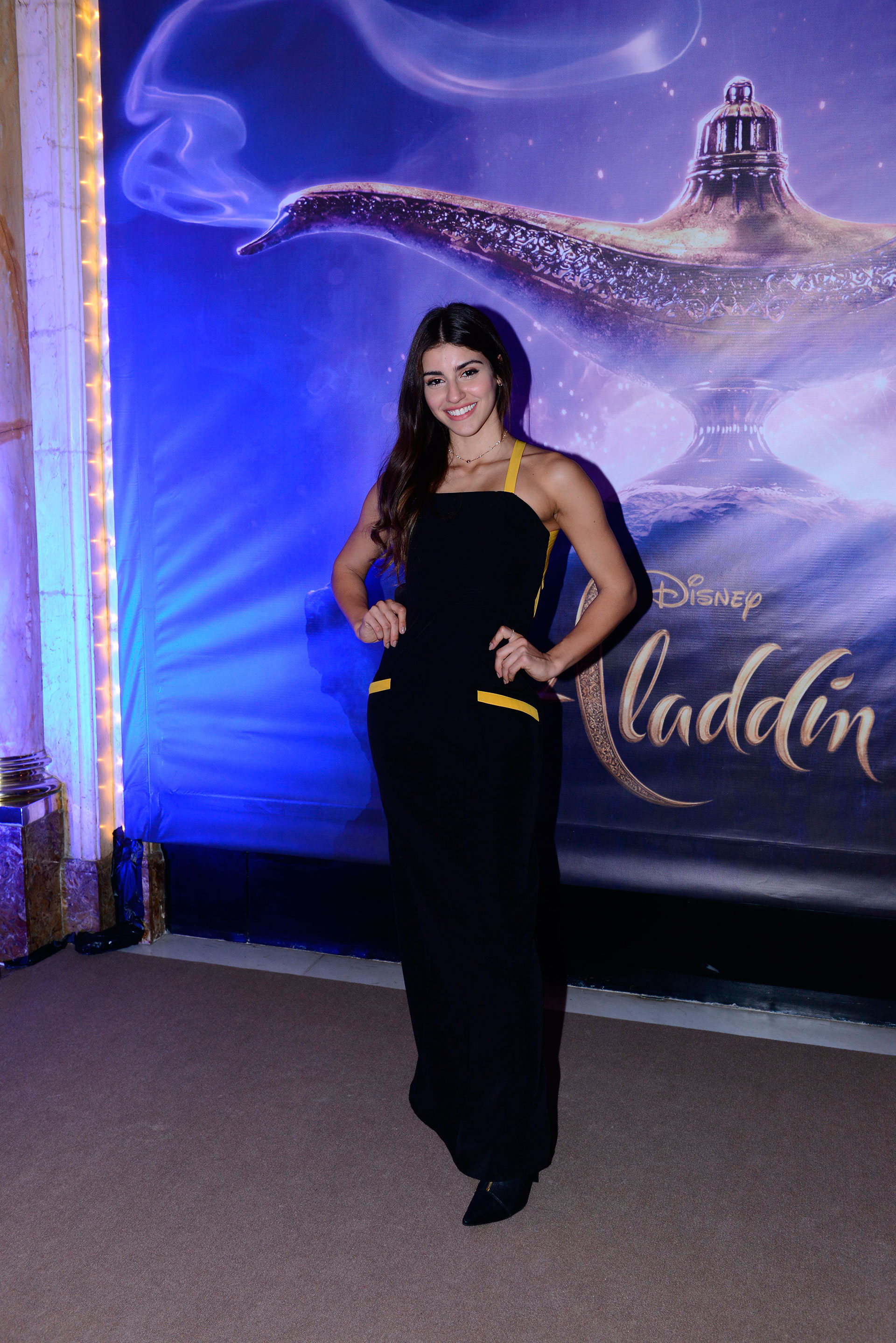 Isabela Souza, la nueva estrella de Disney, es la cantante del tema de de Aladdin en español y portugués.