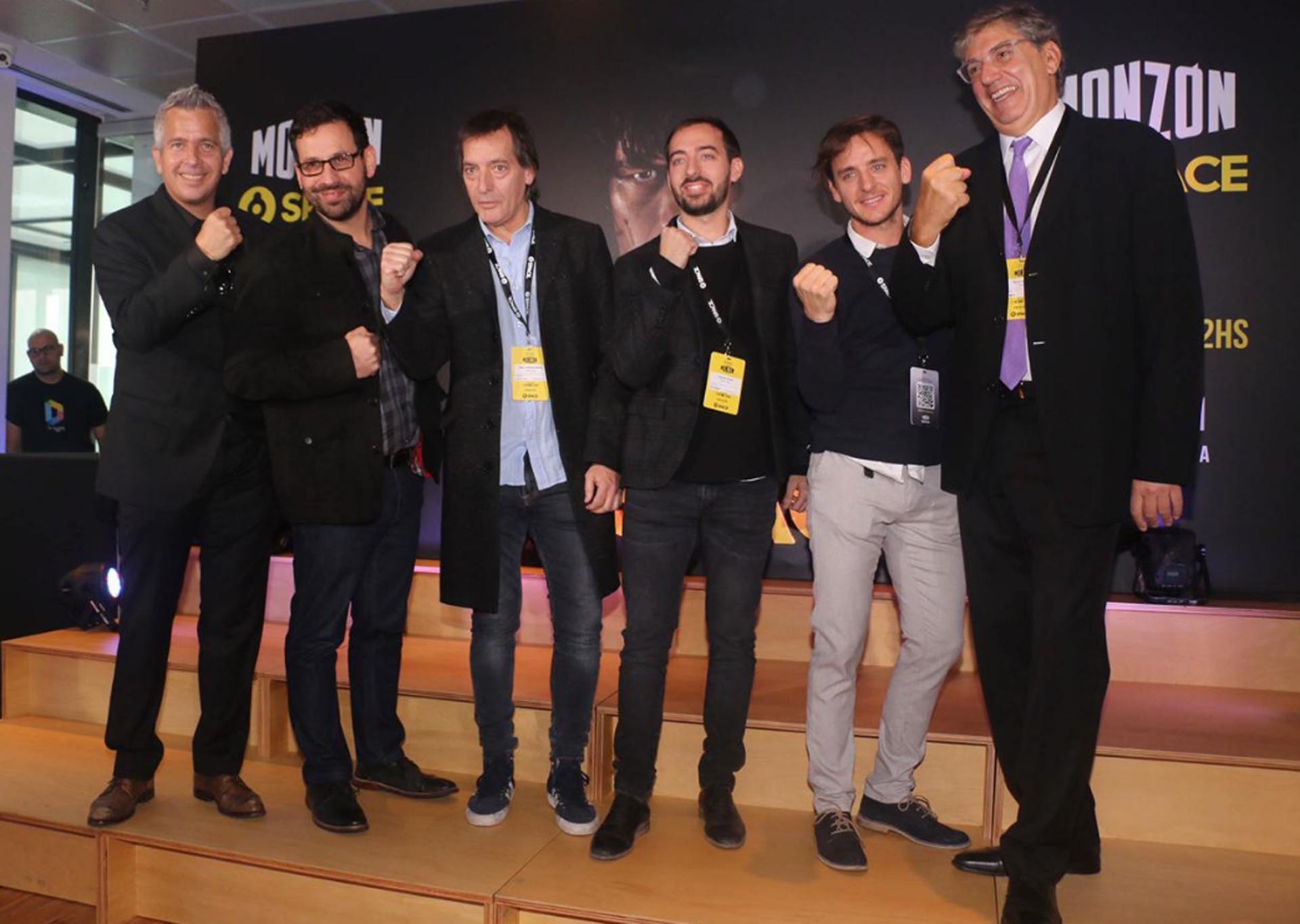 Pablo Bossi y dirigentes de HBO, durante la presentación de la serie