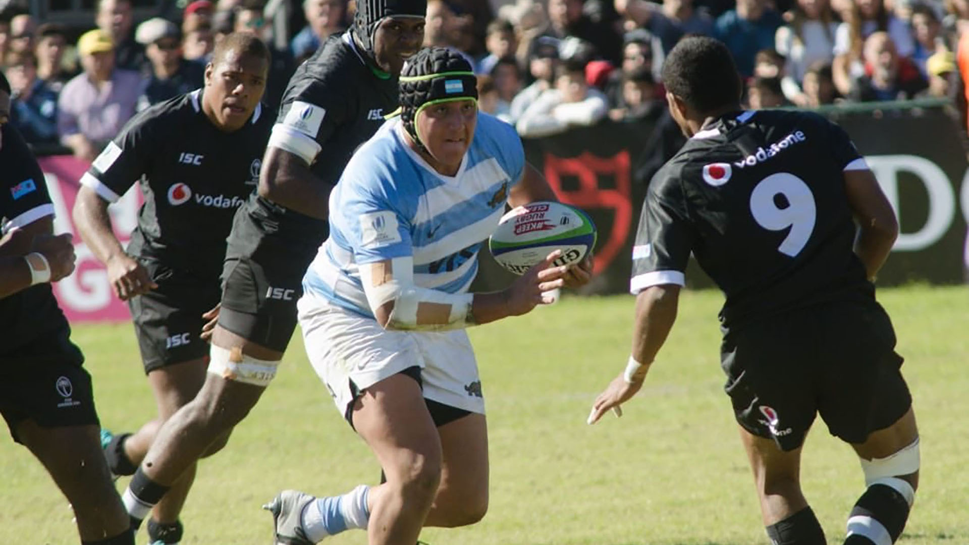 Los Pumitas derrotaron a Fiji y mantienen viva la chance de pelear por el  título - Infobae