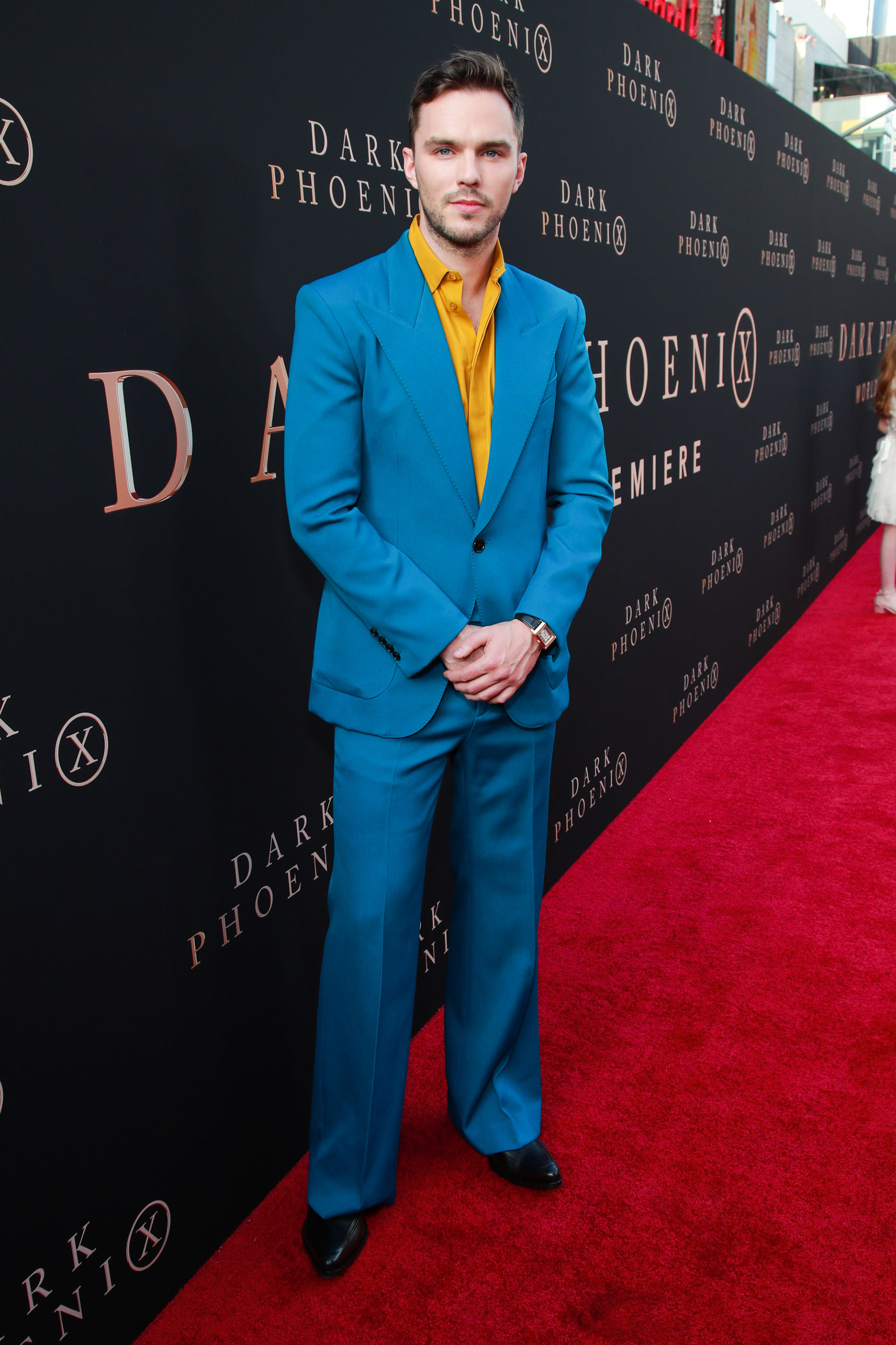 Nicholas Hoult y una combinación que no pasó desapercibida
