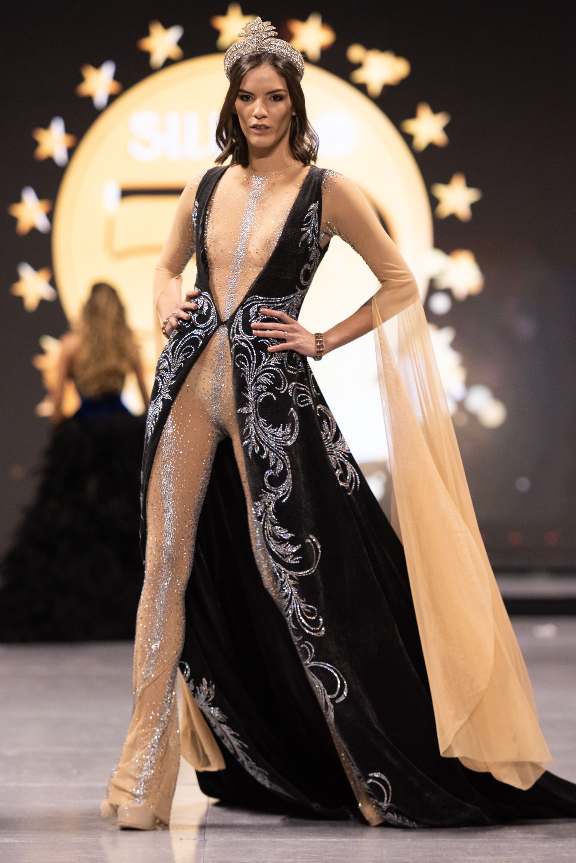 La marca líder en belleza y lo festejó a lo grande. Los mejores diseñadores del país presentaron sus colecciones en el desfile más esperado del a puro glamour