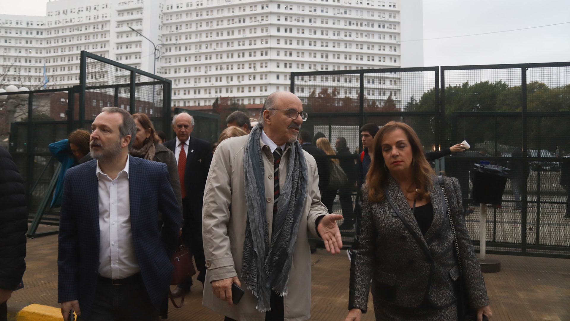 Sabbatella, Tomada y Garré