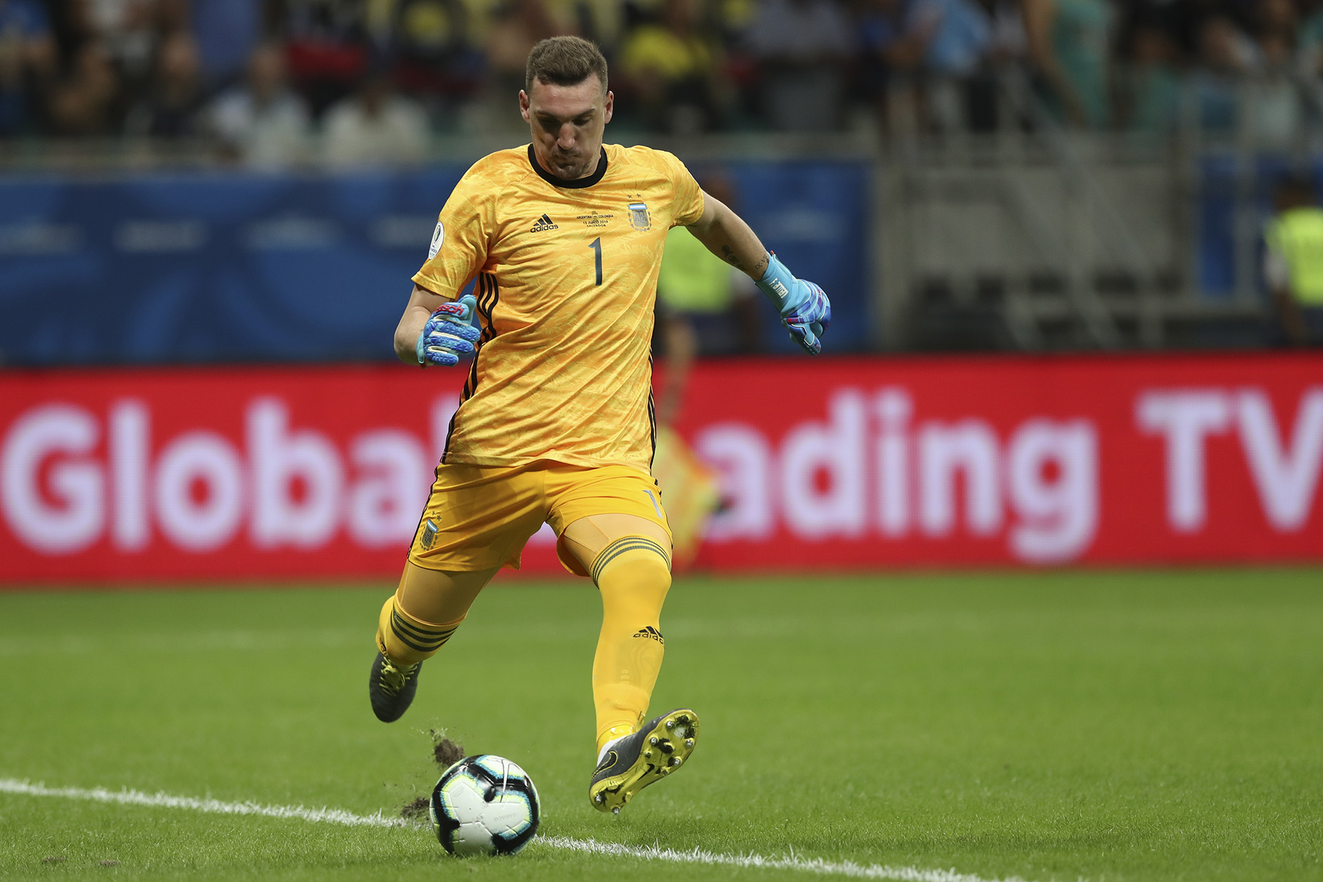 Armani volvió a ser el arquero titular de Argentina, al igual que como terminó el Mundial de Rusia 2018 (AP Photo/Ricardo Mazalan)