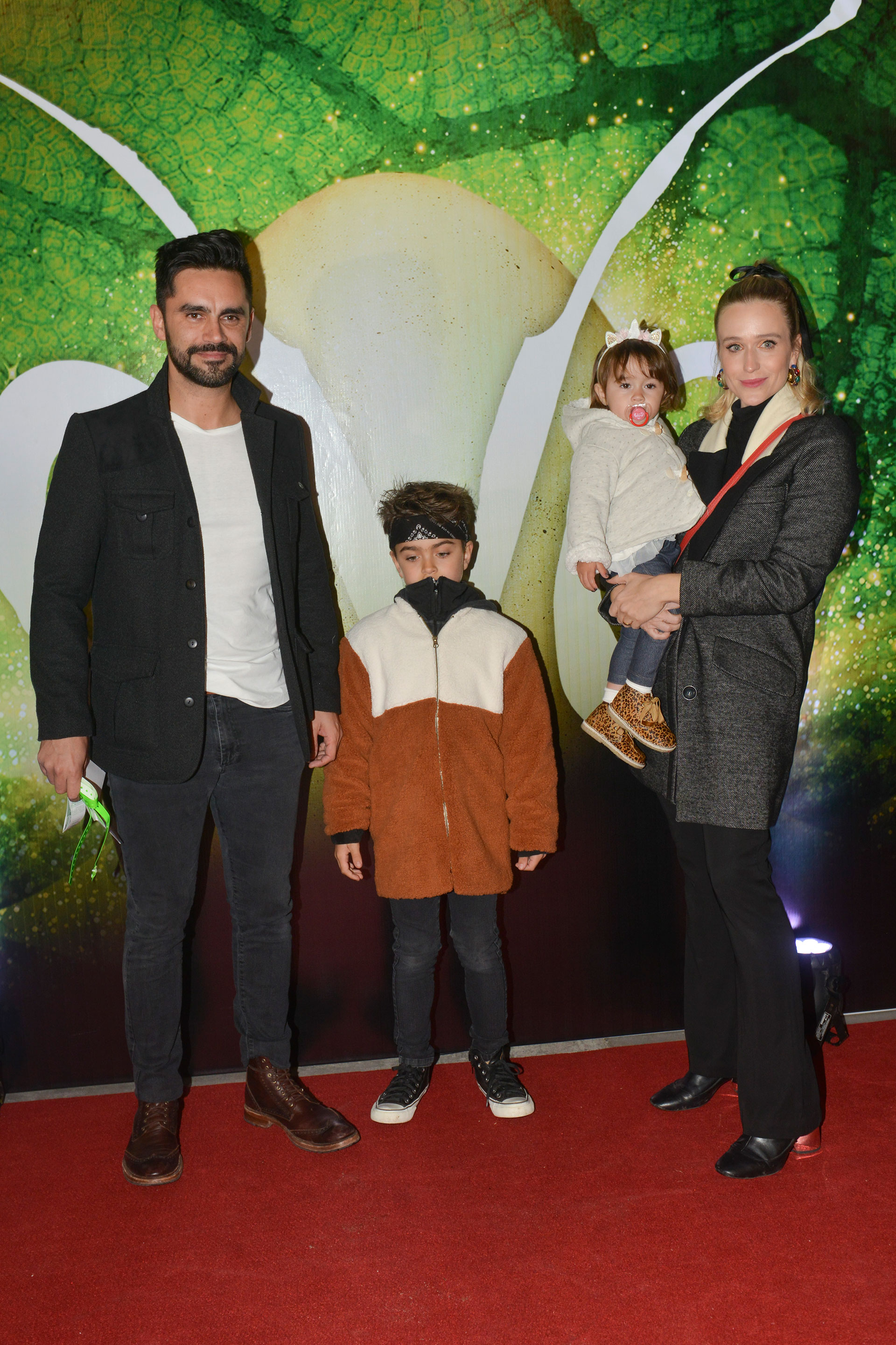 Gonzalo Heredia, Brenda Gandini y sus hijos.