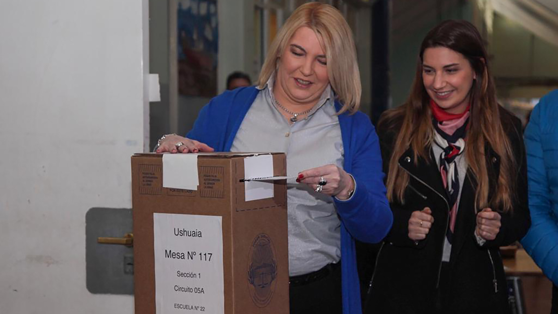La actual gobernadora de Tierra del Fuego, Rosana Bertone, explicó las razones de por qué su provincia quedó exenta del apagón masivo