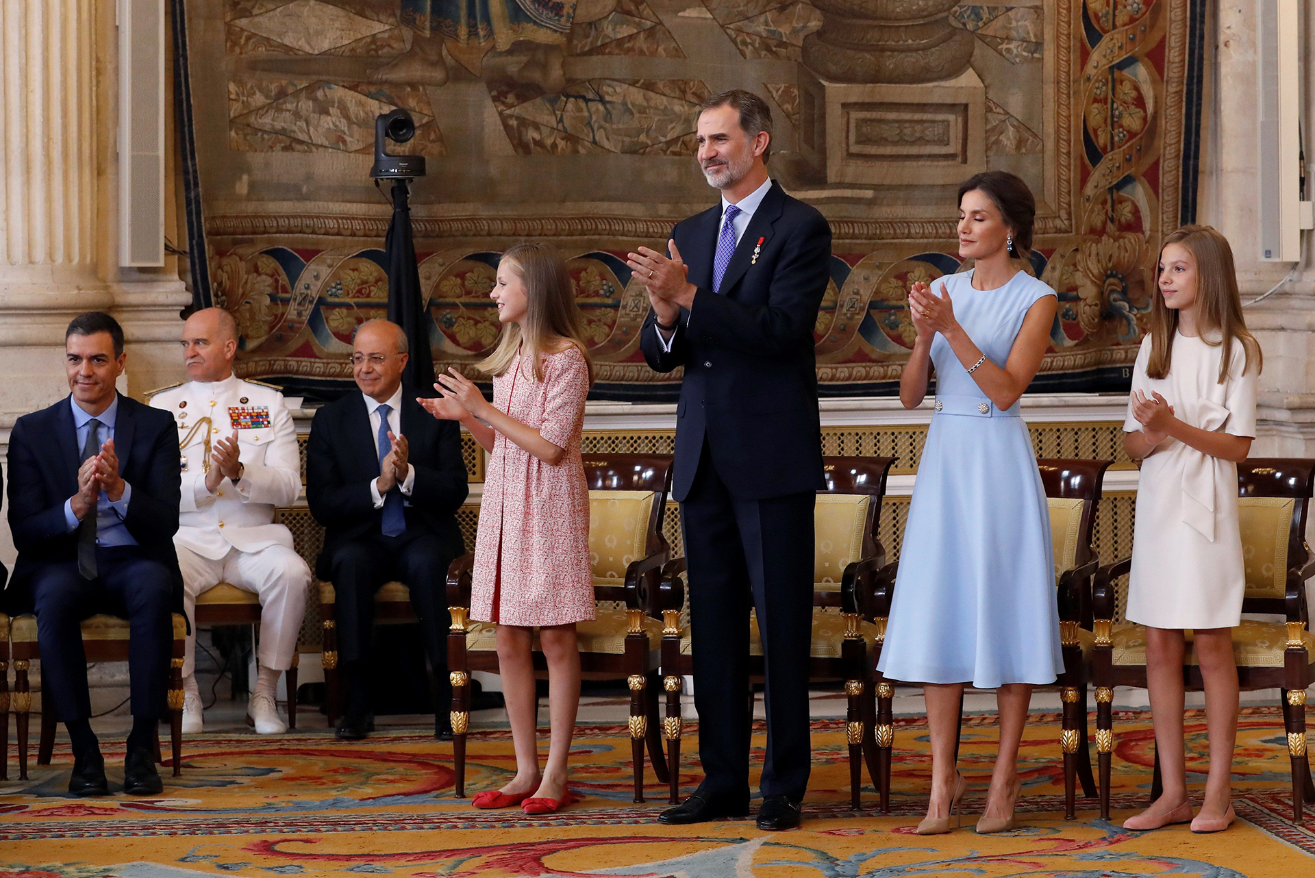 El monarca español estuvo acompañado por la reina Letizia, la princesa Leonor y la infanta Sofía