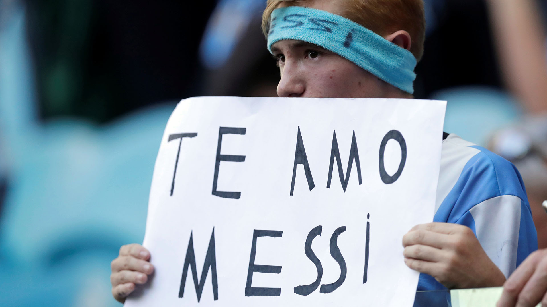 El capitán de la Selección recibió todo el apoyo y el cariño de los fanáticos en el estadio