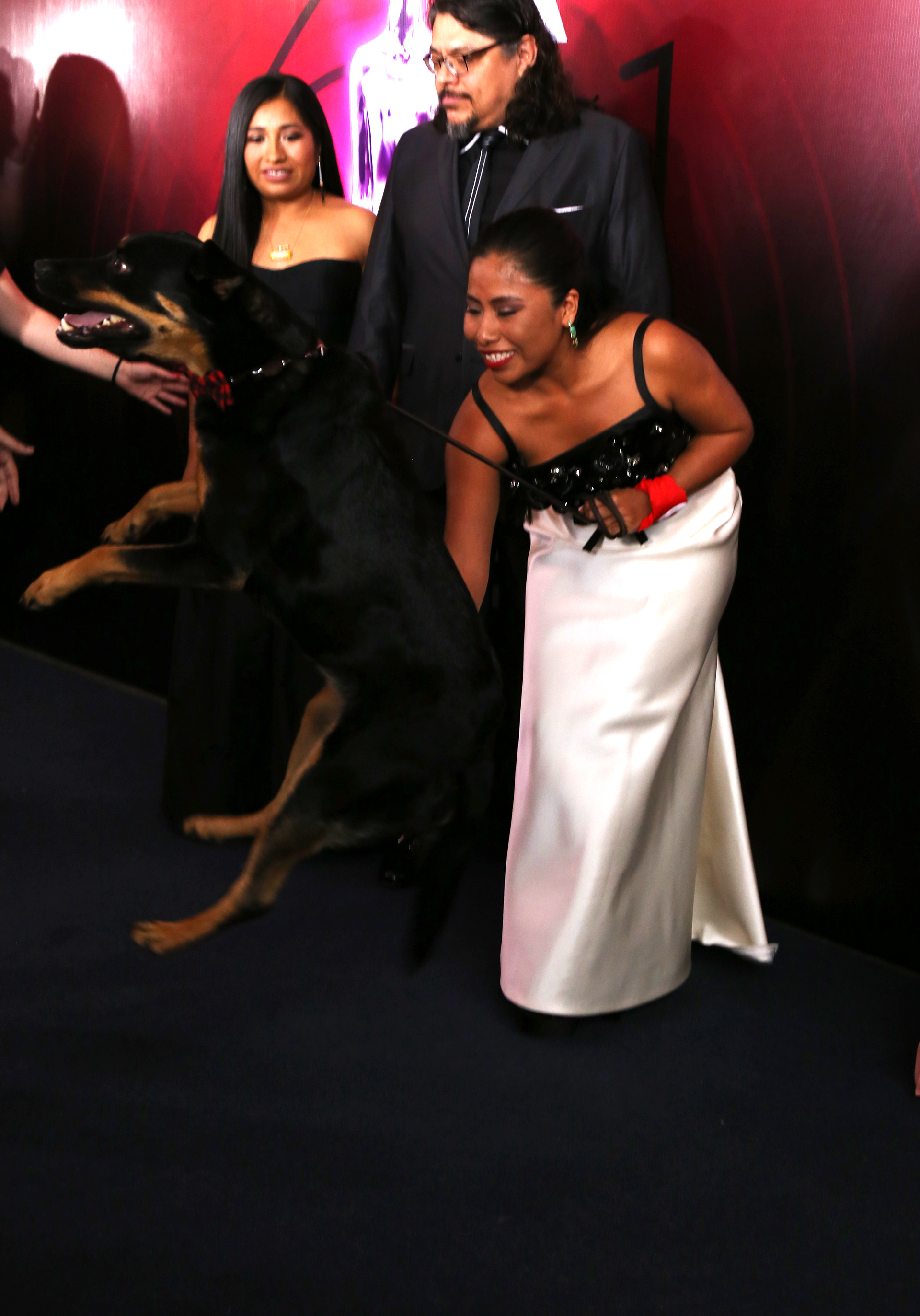 Yalitza Aparicio y “El Borras” (Foto: Juan Vicente Manrique/Infobae)