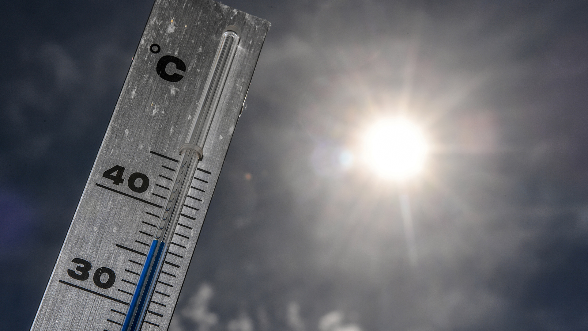 Termómetro en el sur de Francia llega a los 37° centígrados (AFP)